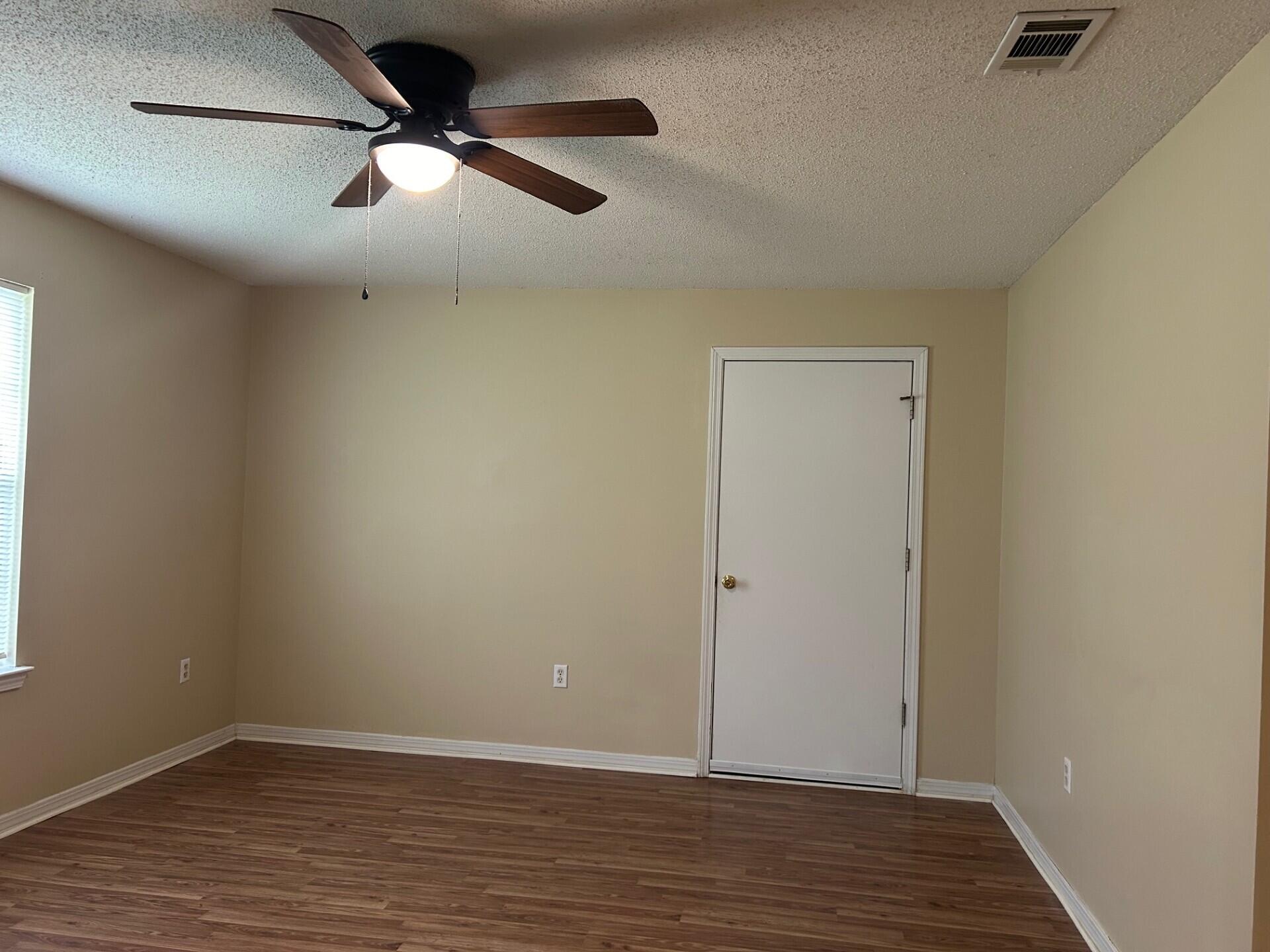 HIDDEN GLEN - Residential Lease