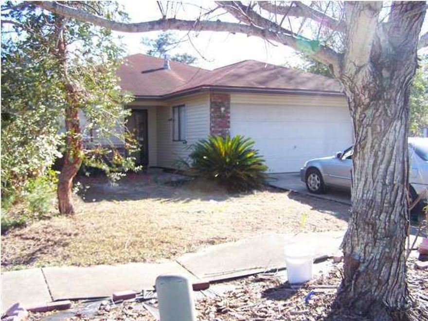 Corner lot and convenient location. Windows, A/C and heat fairly new. This home is a split floor plan with high ceiling in living room. Owner is a licensed Real Estate agent. small dogs allowed