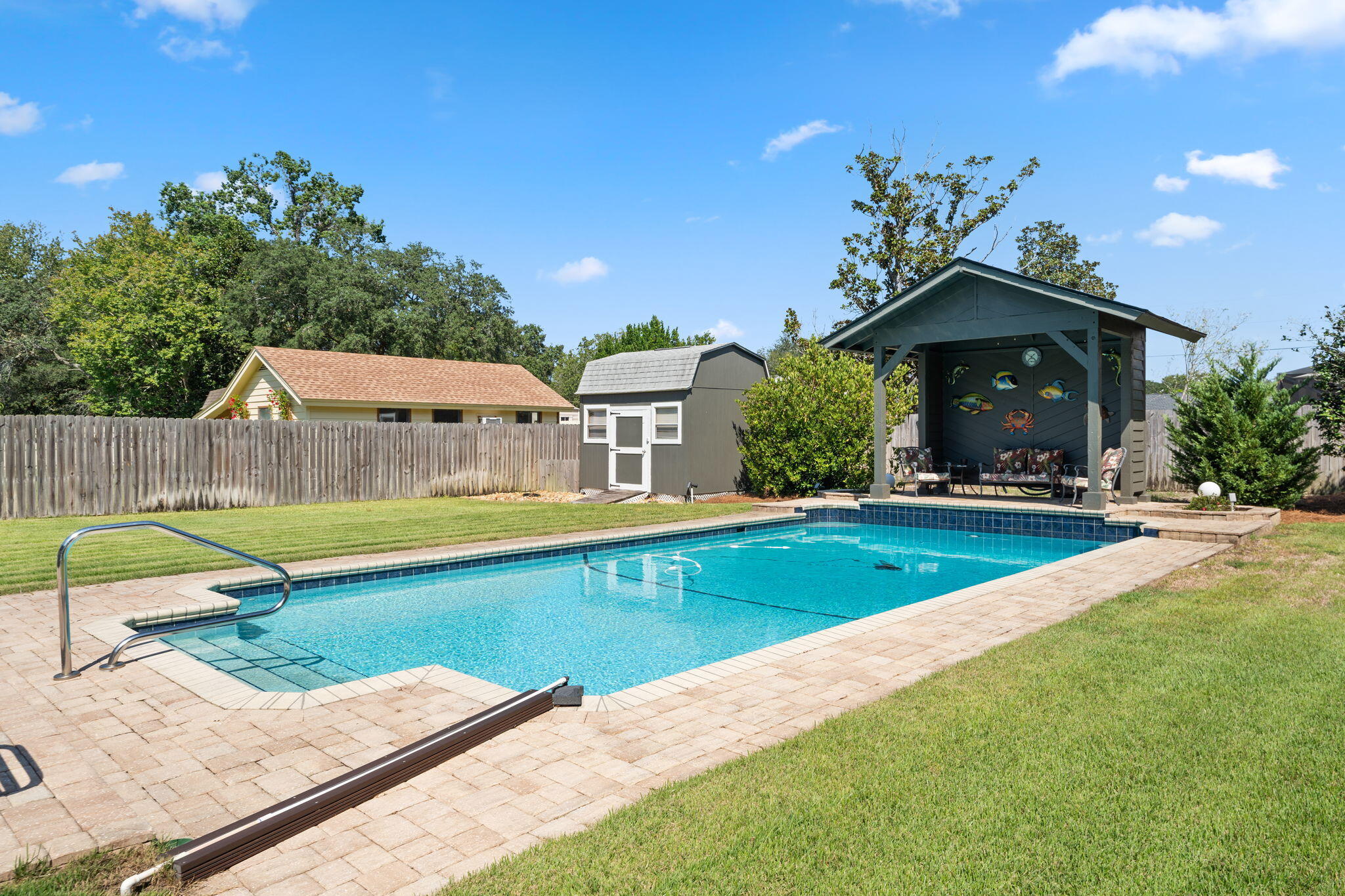 NATURES TRAIL - Residential