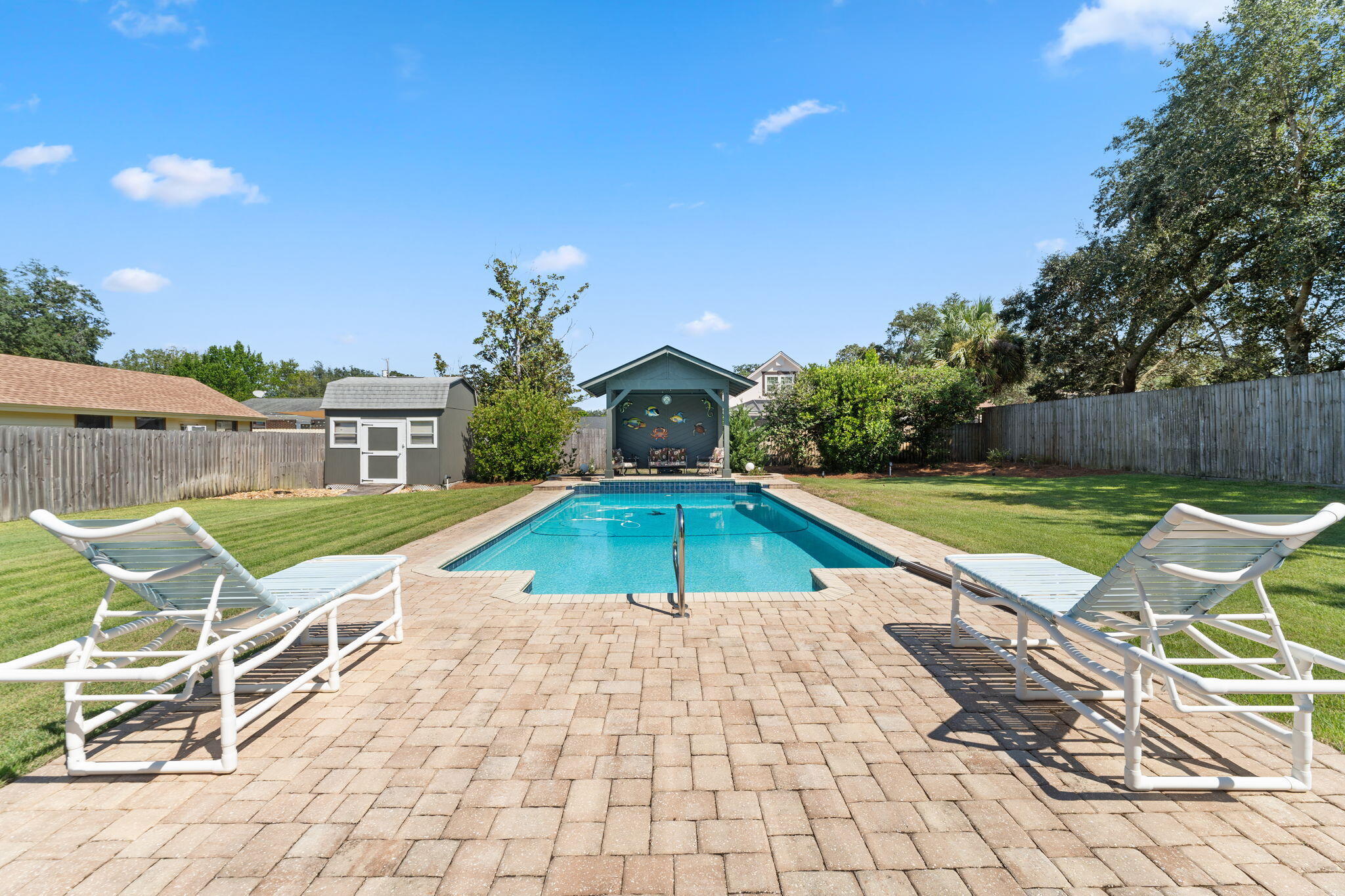 NATURES TRAIL - Residential