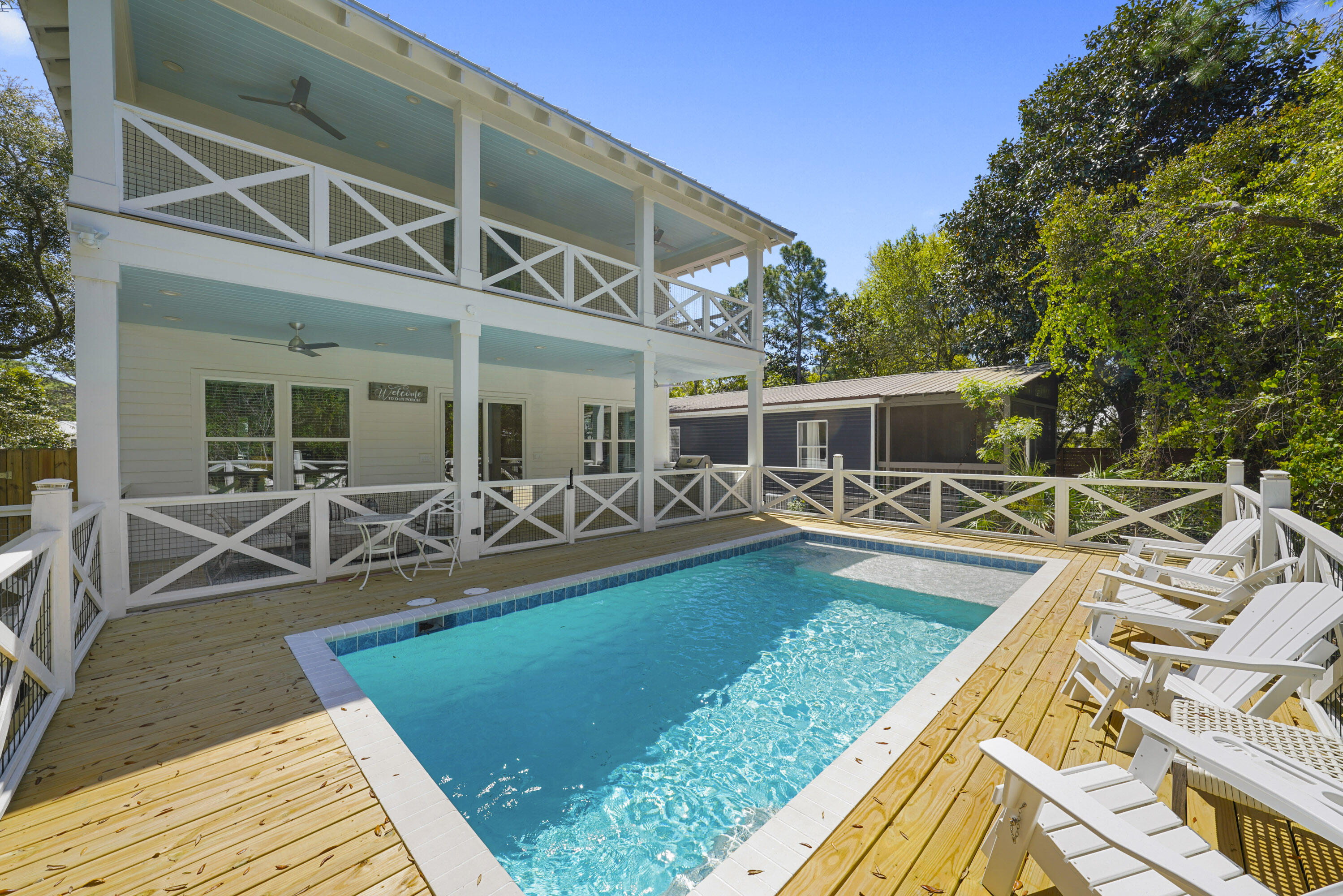 GULF SHORE MANOR - Residential