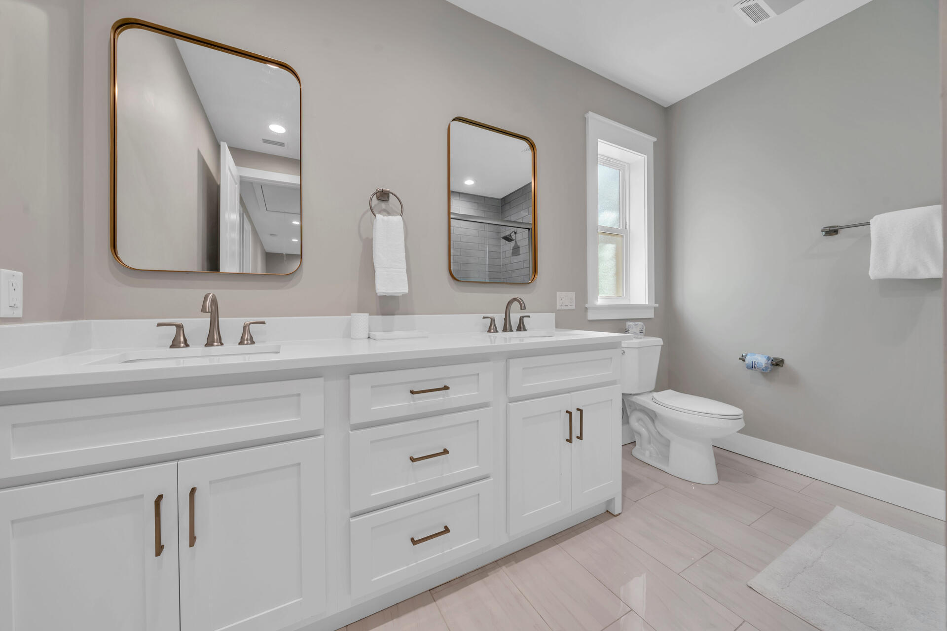 GULF SHORE MANOR - Residential