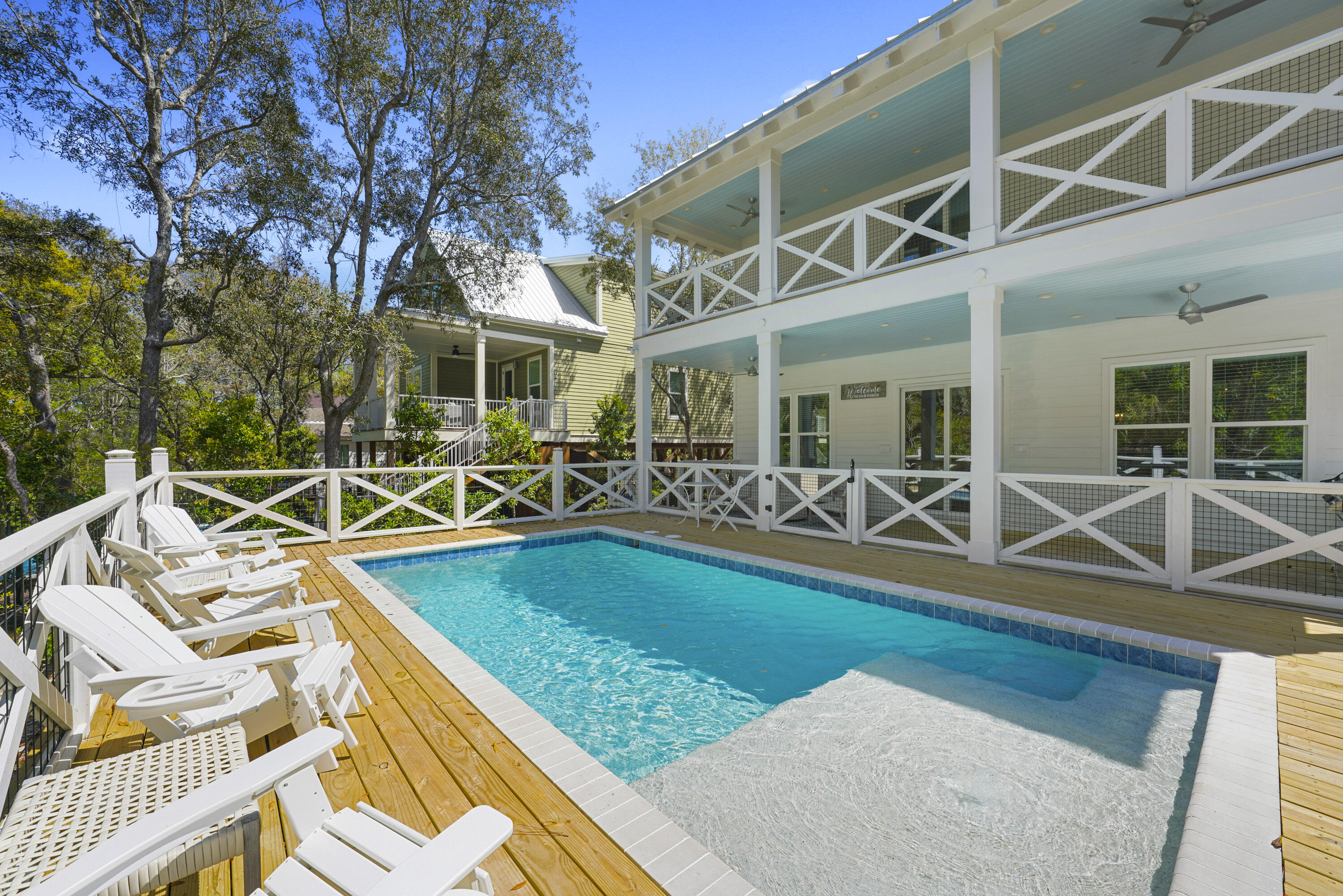 GULF SHORE MANOR - Residential