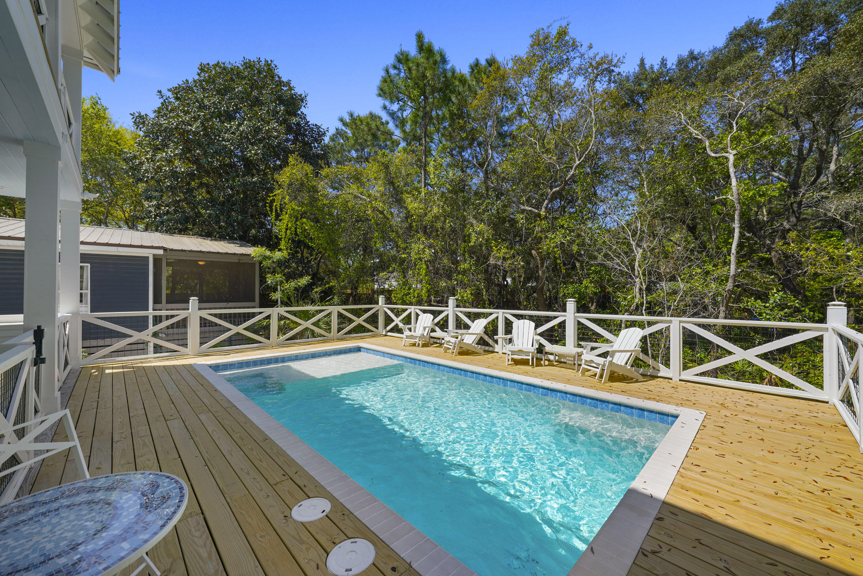 GULF SHORE MANOR - Residential
