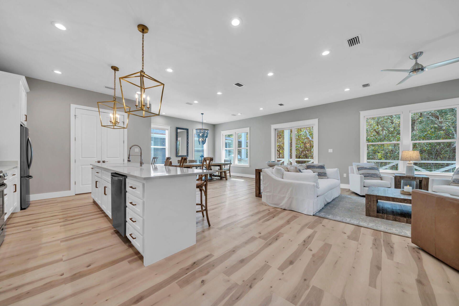 GULF SHORE MANOR - Residential