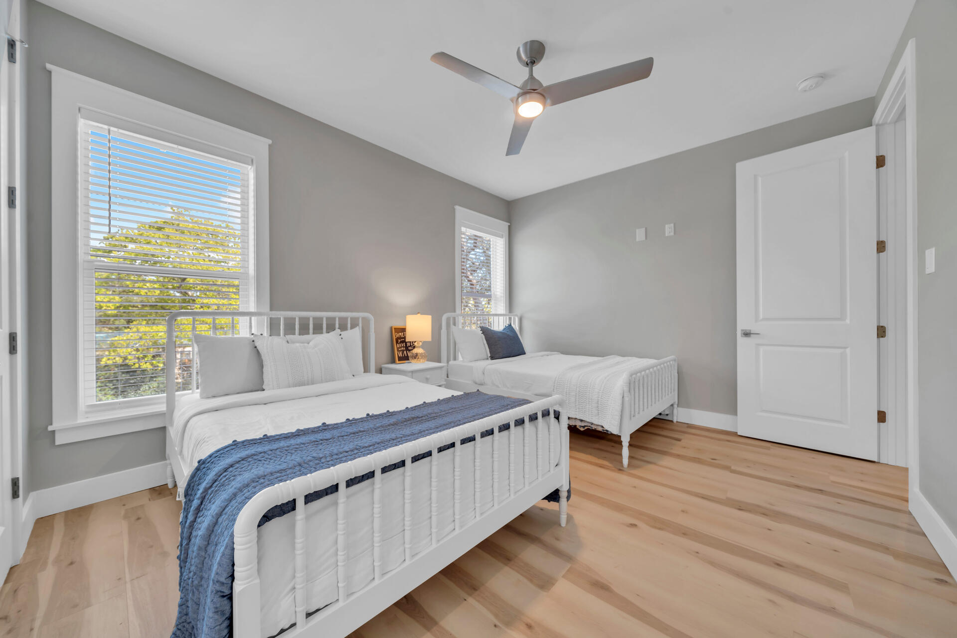 GULF SHORE MANOR - Residential