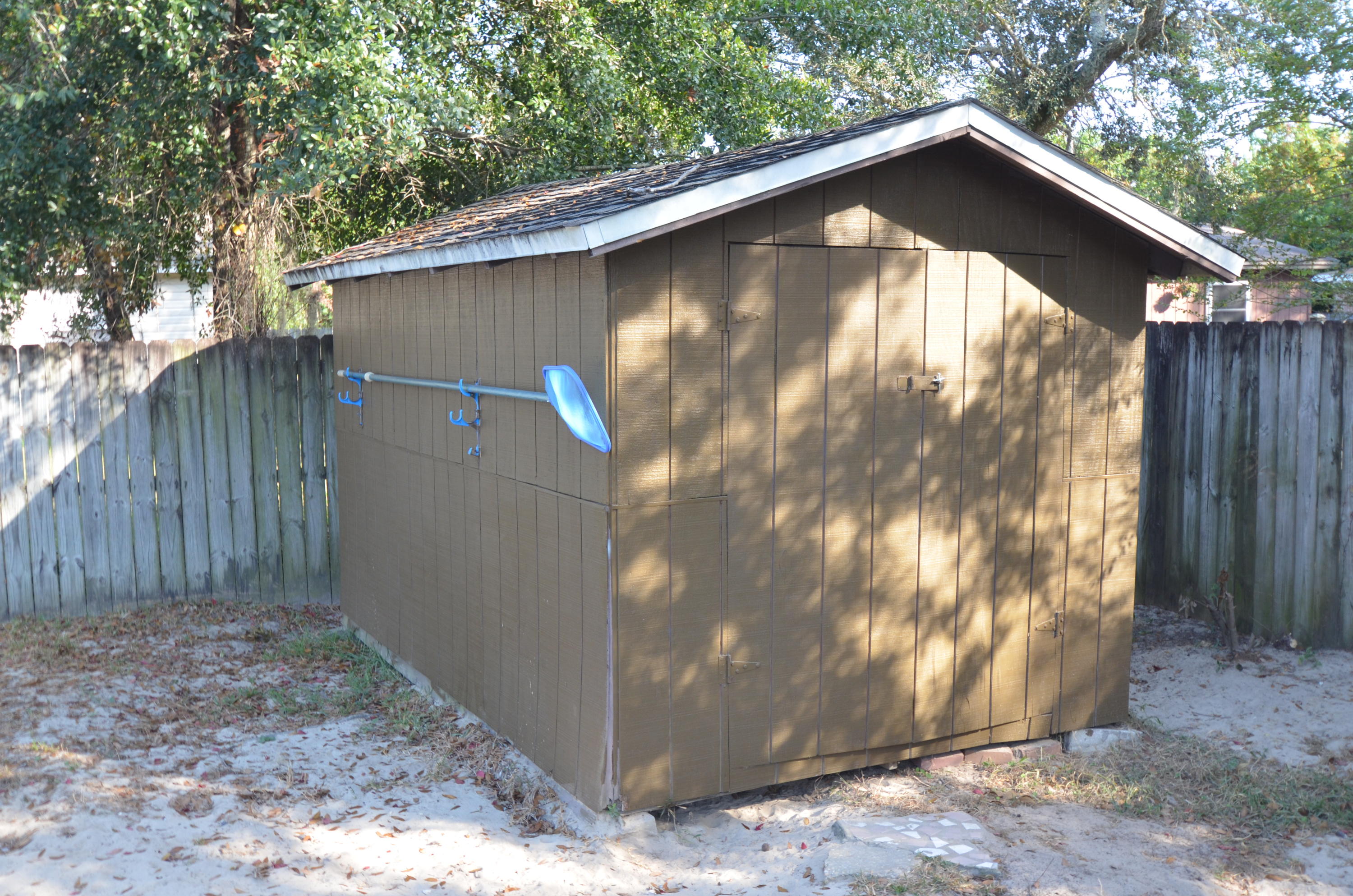 PORT DIXIE - Residential Lease