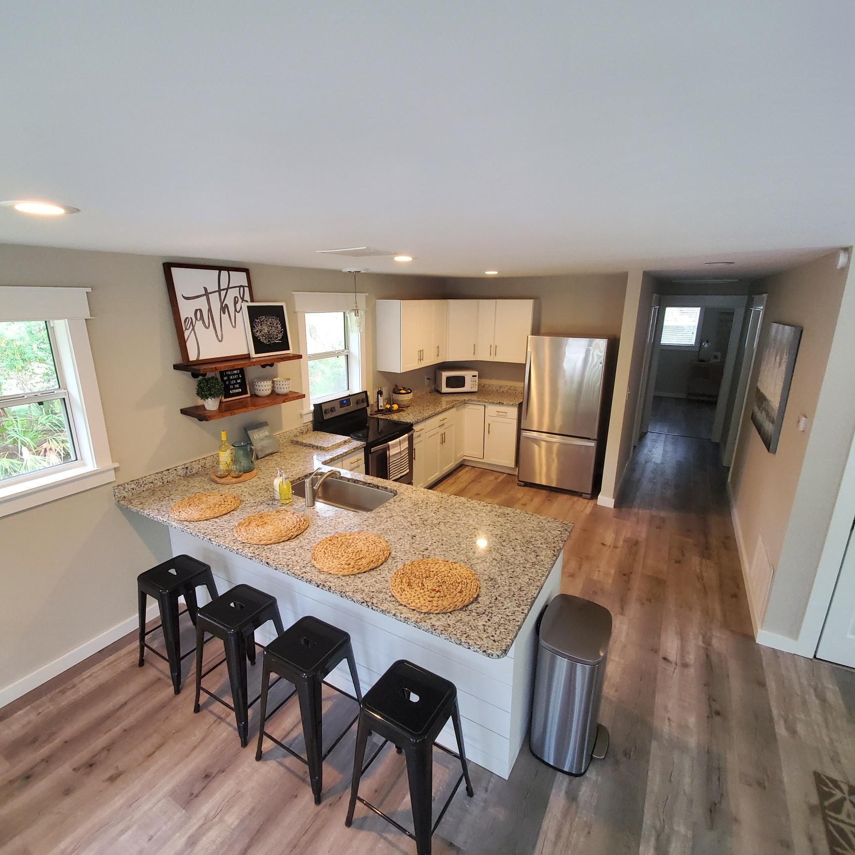 GULF SHORE MANOR - Residential