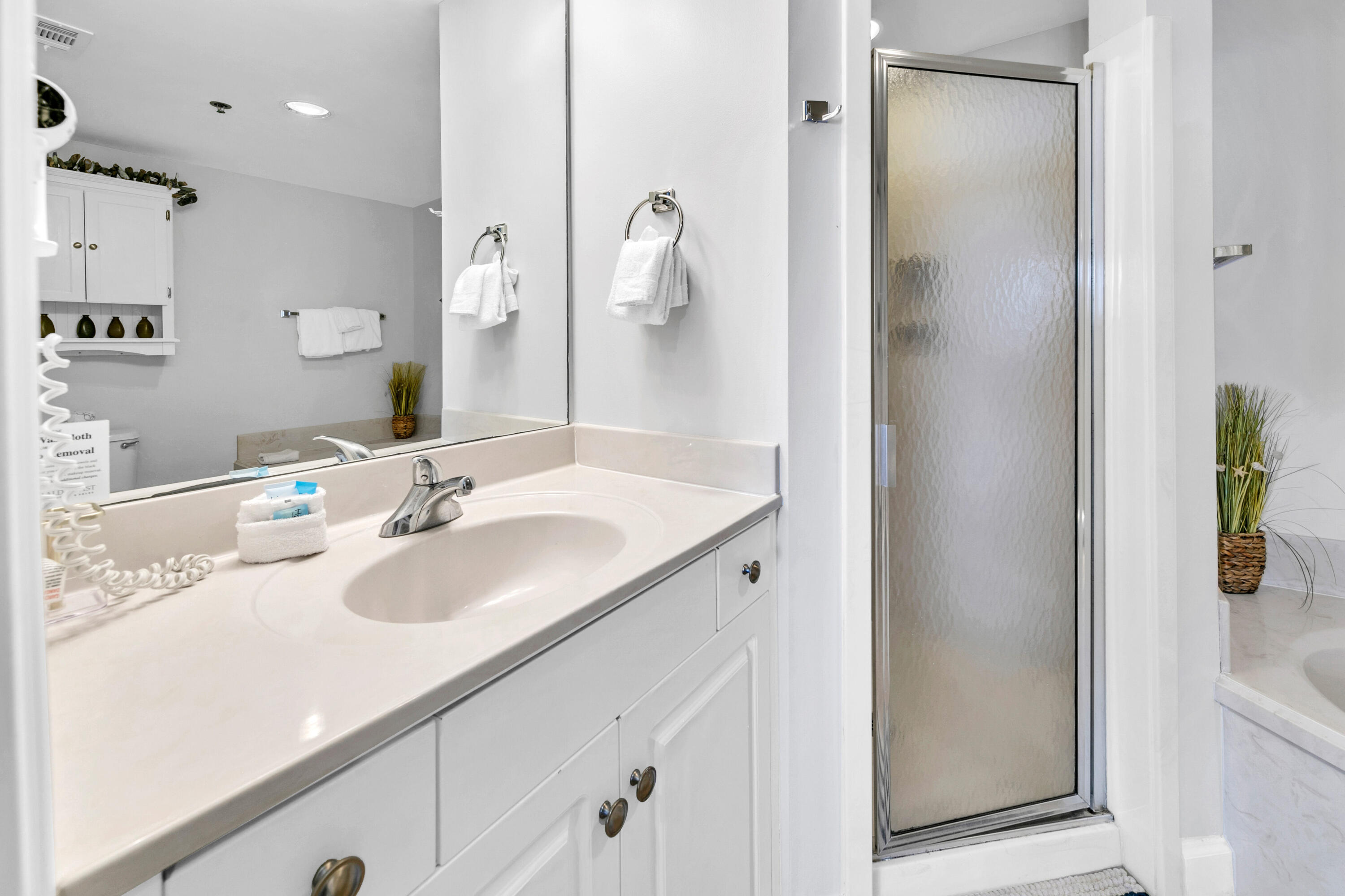 STERLING SHORES - Residential