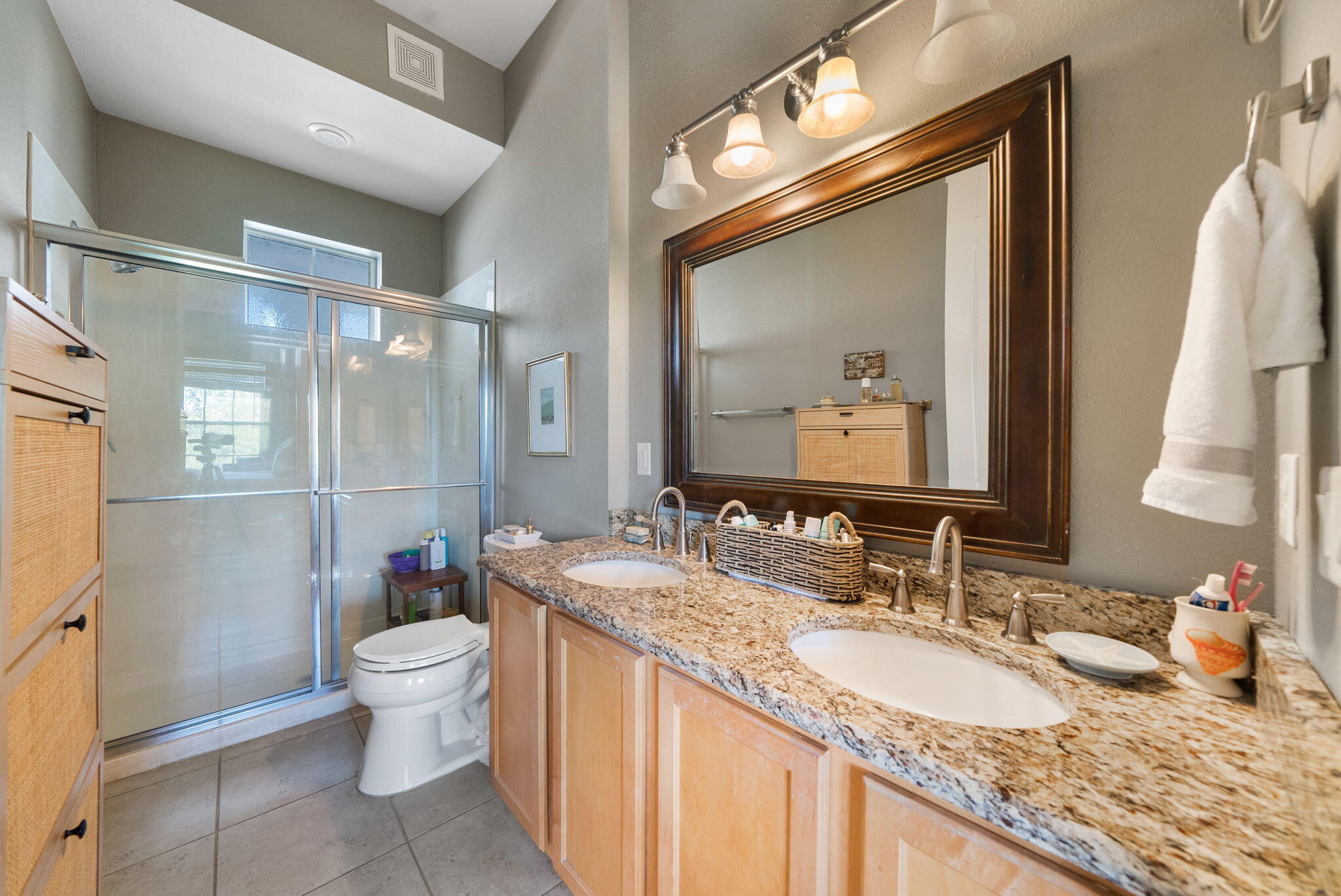 CRYSTAL COVE - Residential