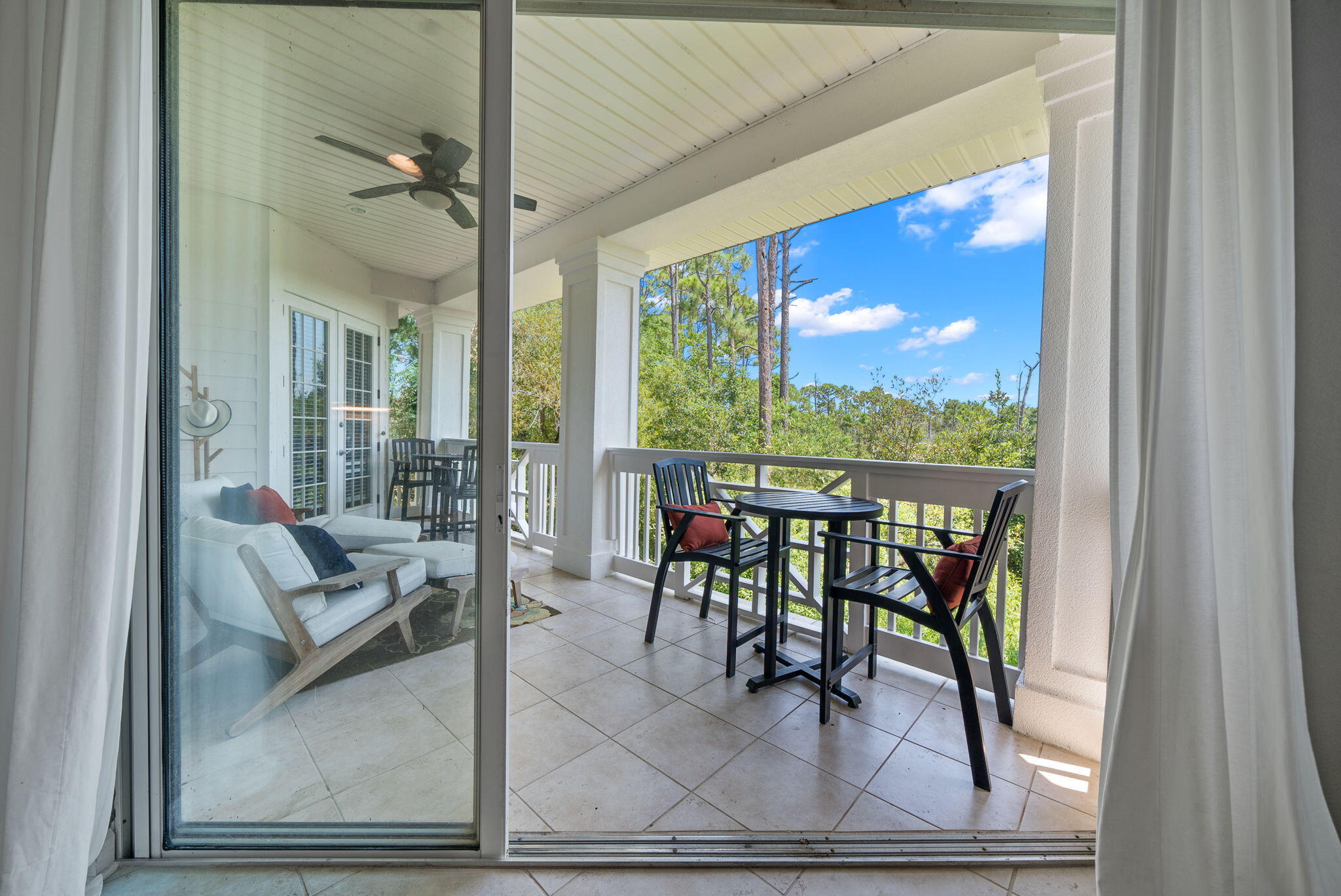 CRYSTAL COVE - Residential