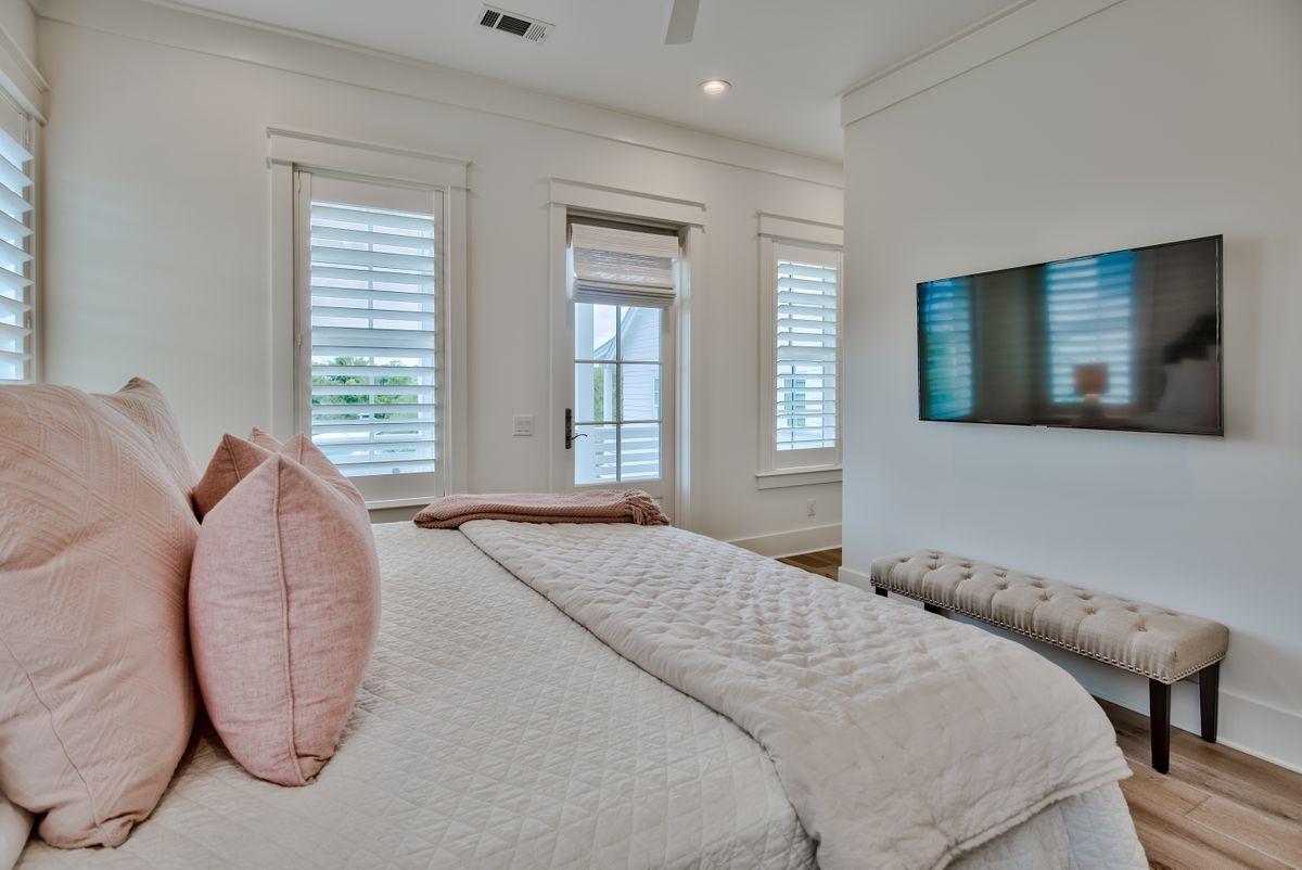 Blue Mountain Beach - Residential