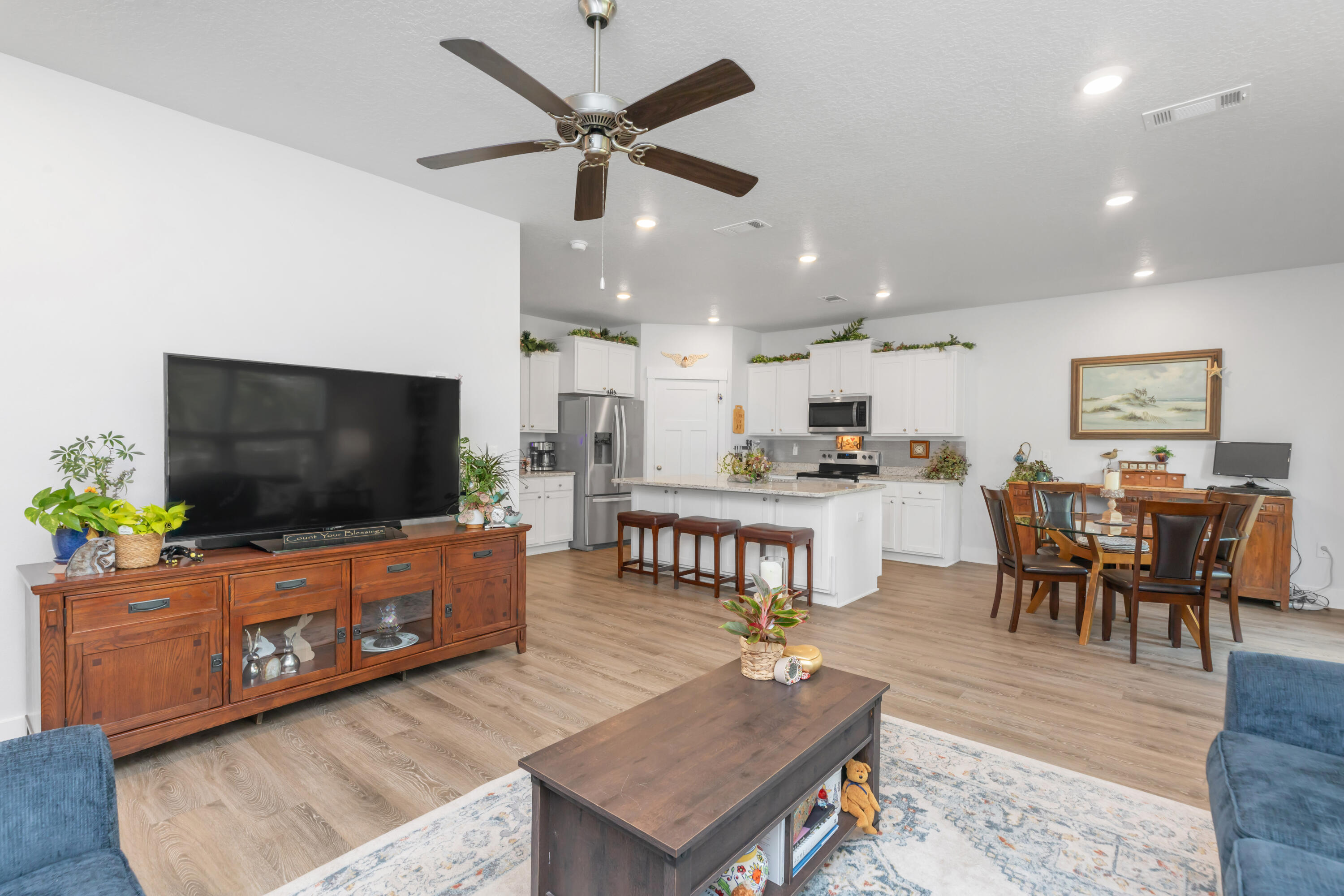 CAMELLIA COVE - Residential