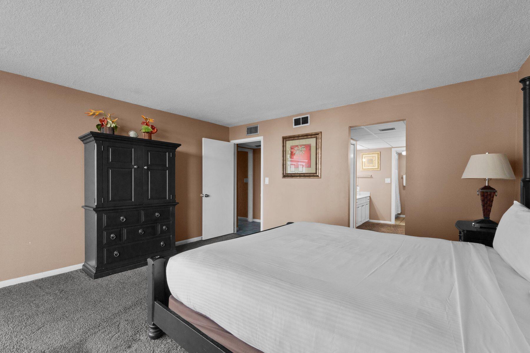 EDGEWATER TOWER 1A CONDO - Residential