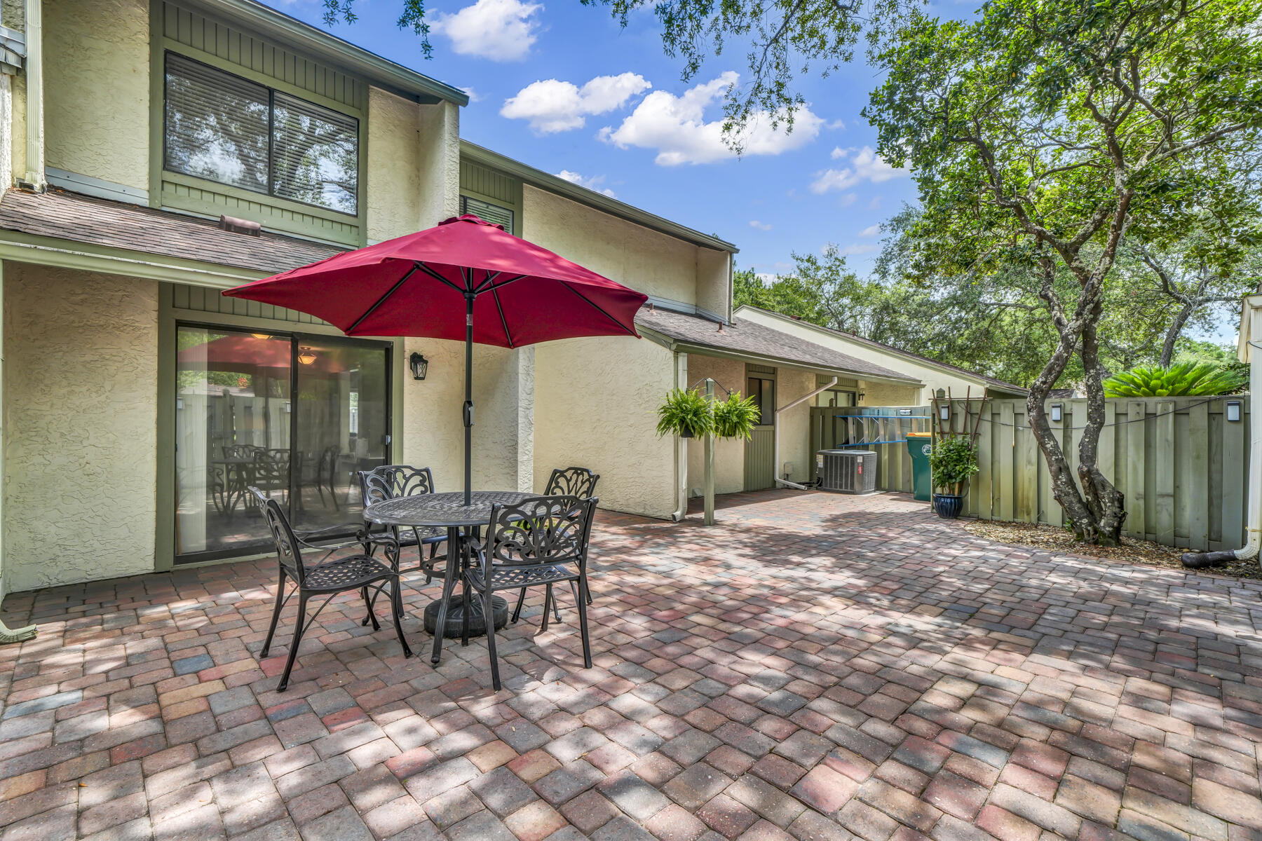 ROYAL OAK VILLAGE - Residential