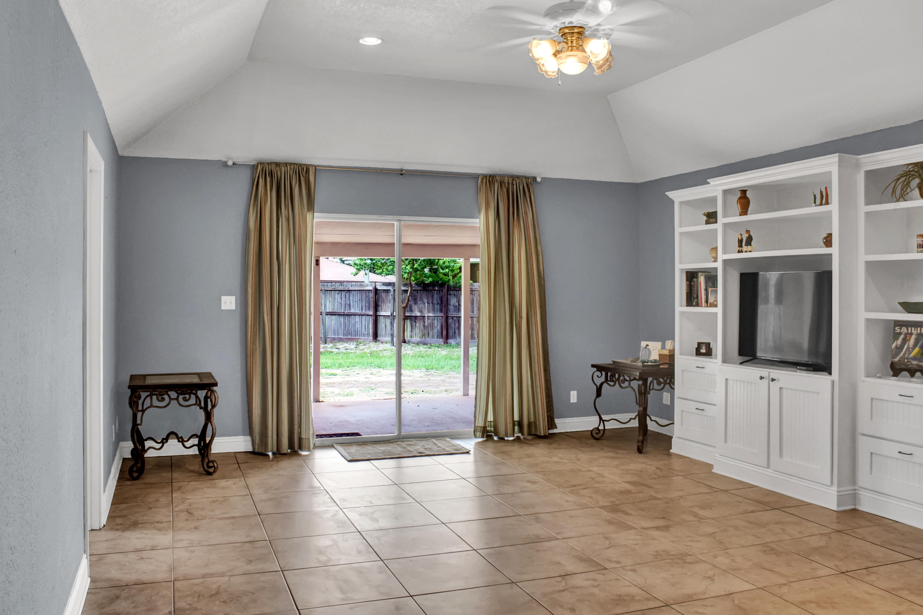 HIDDEN HARBOR ESTATES - Residential