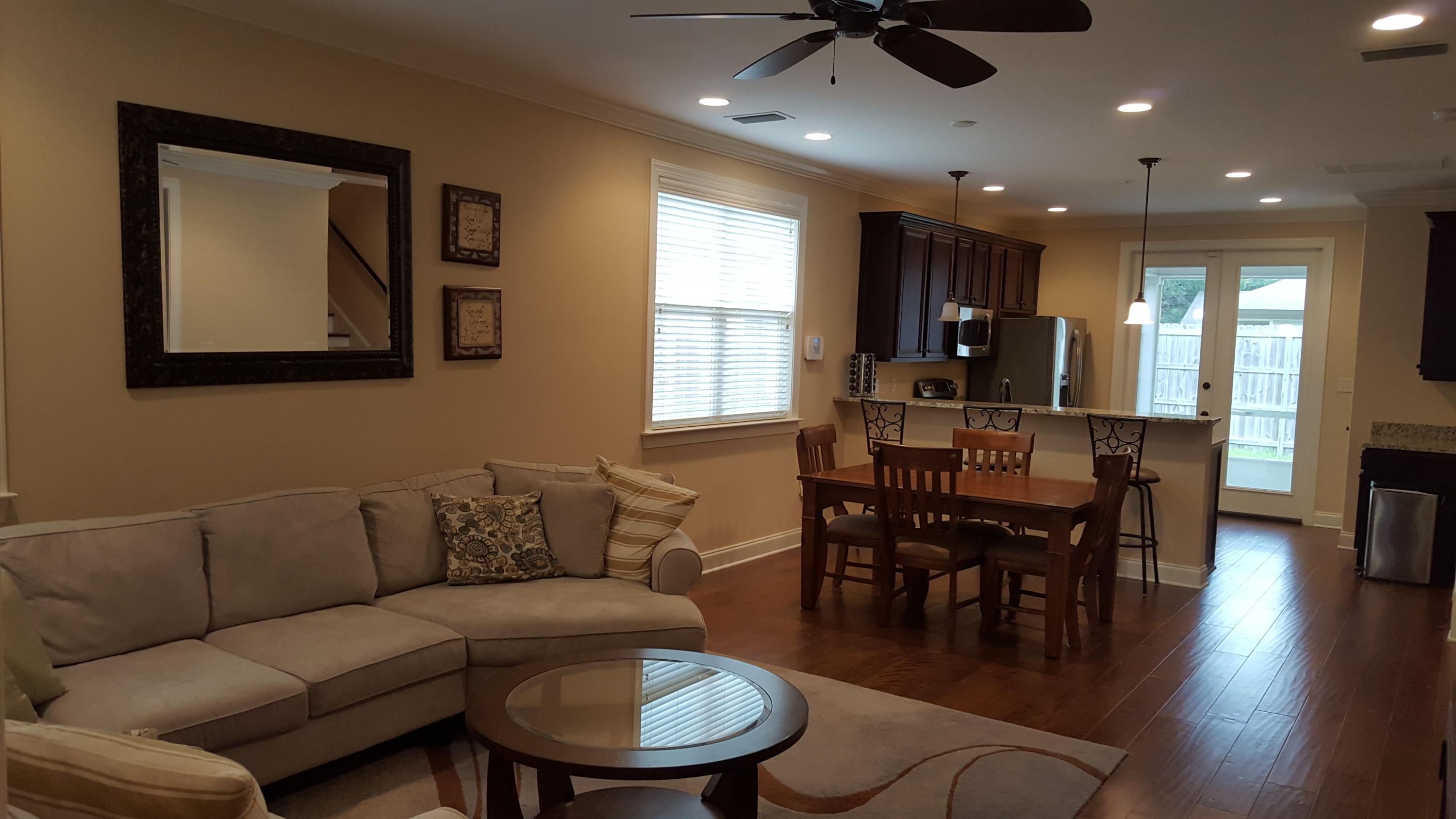 ARROWHEAD ESTATES - Residential Lease