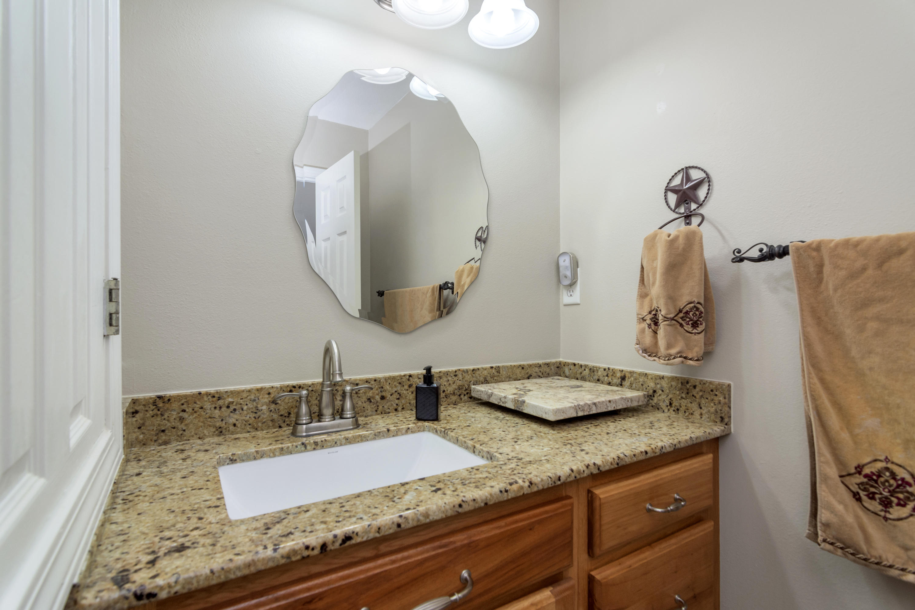 EMERALD ESTATES - Residential