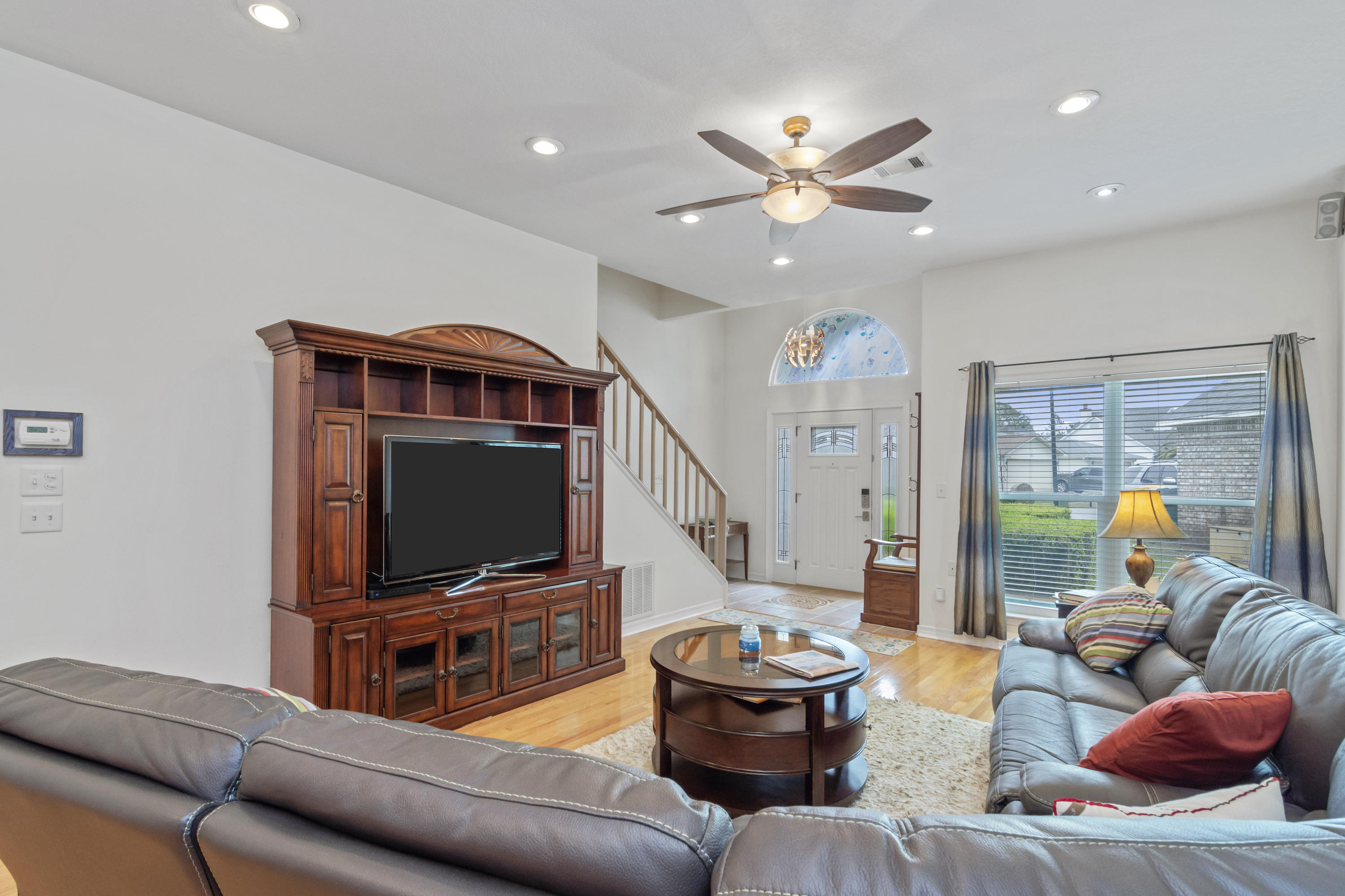 EMERALD ESTATES - Residential