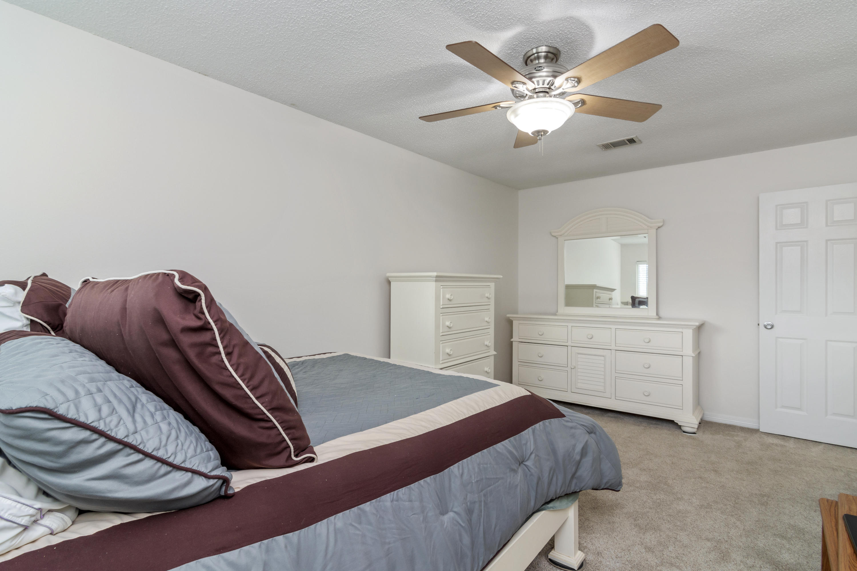 EMERALD ESTATES - Residential