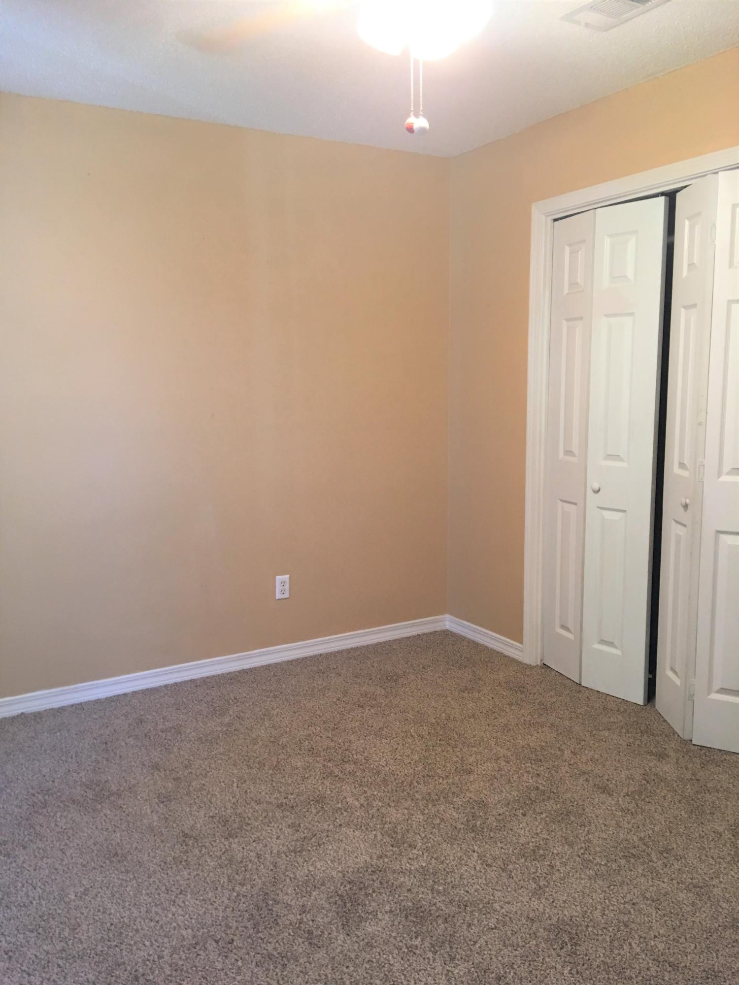 COUNTRYVIEW ESTATES 8TH ADDN - Residential