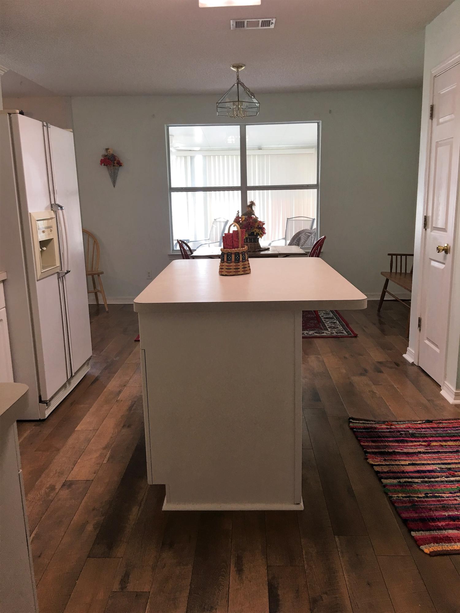 COUNTRYVIEW ESTATES 8TH ADDN - Residential