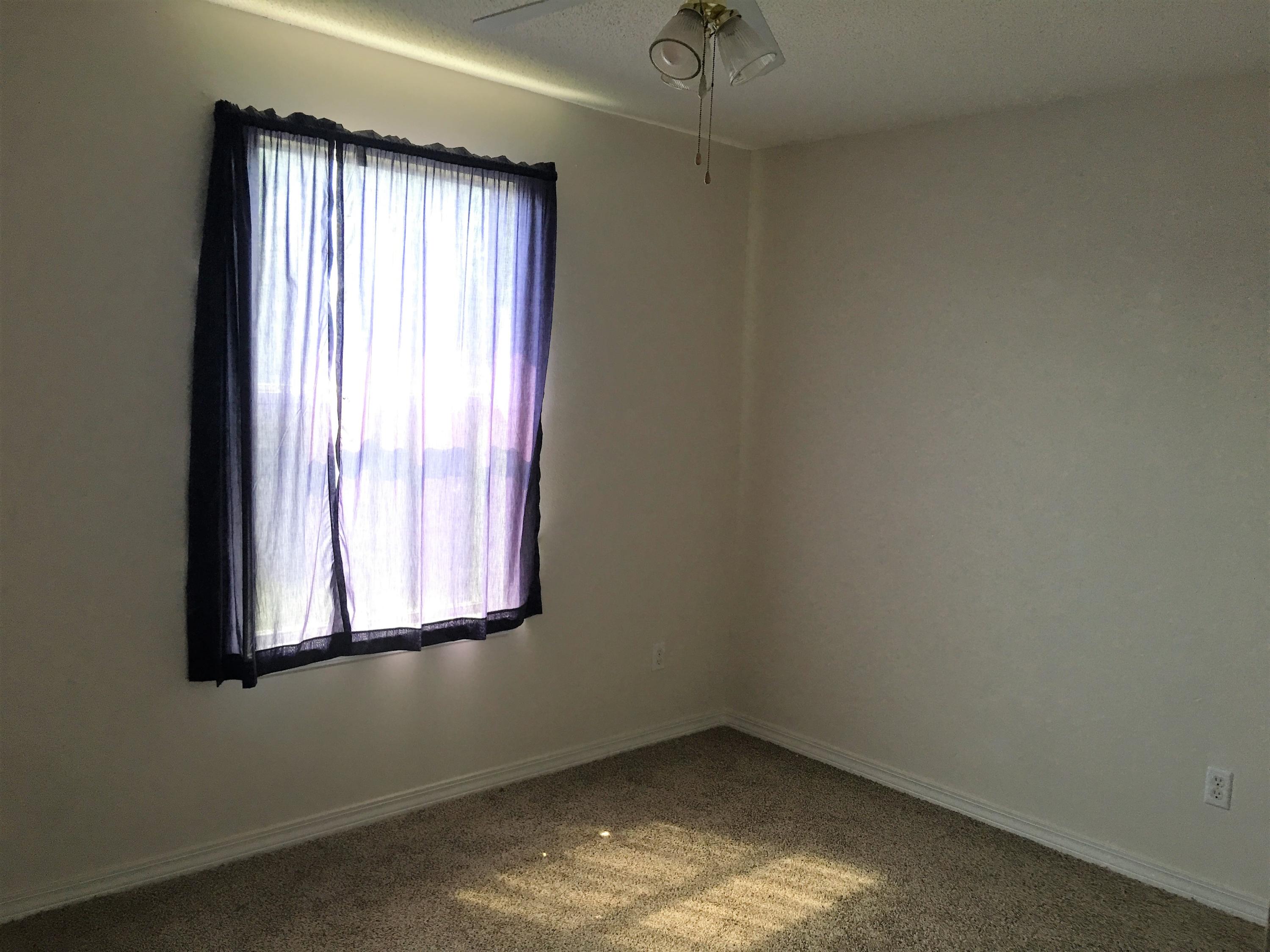 COUNTRYVIEW ESTATES 8TH ADDN - Residential