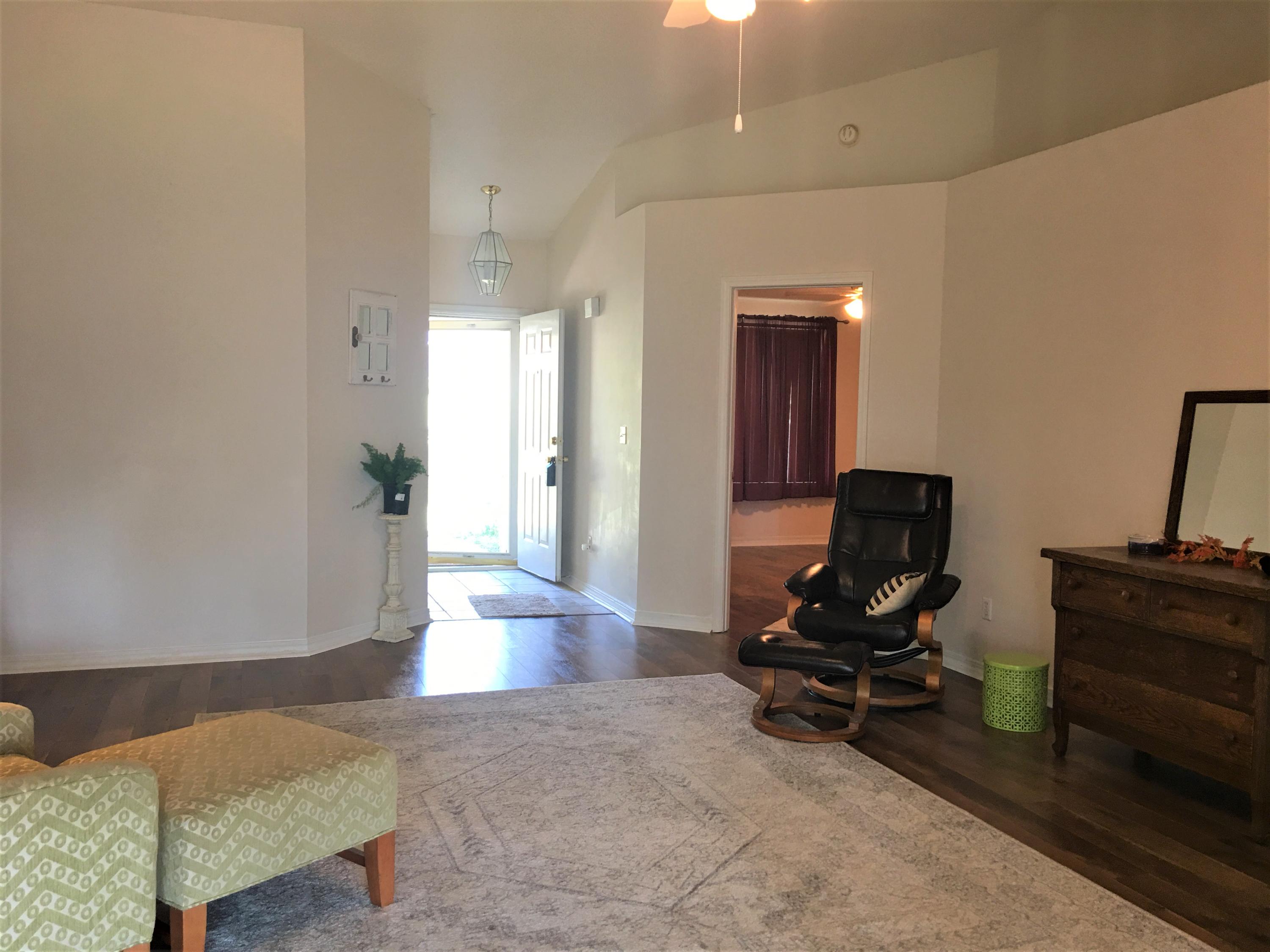 COUNTRYVIEW ESTATES 8TH ADDN - Residential