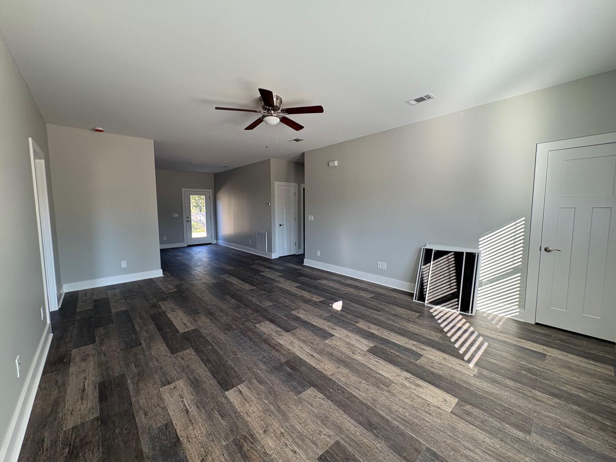 VILLA TASSO TOWN OF - Residential