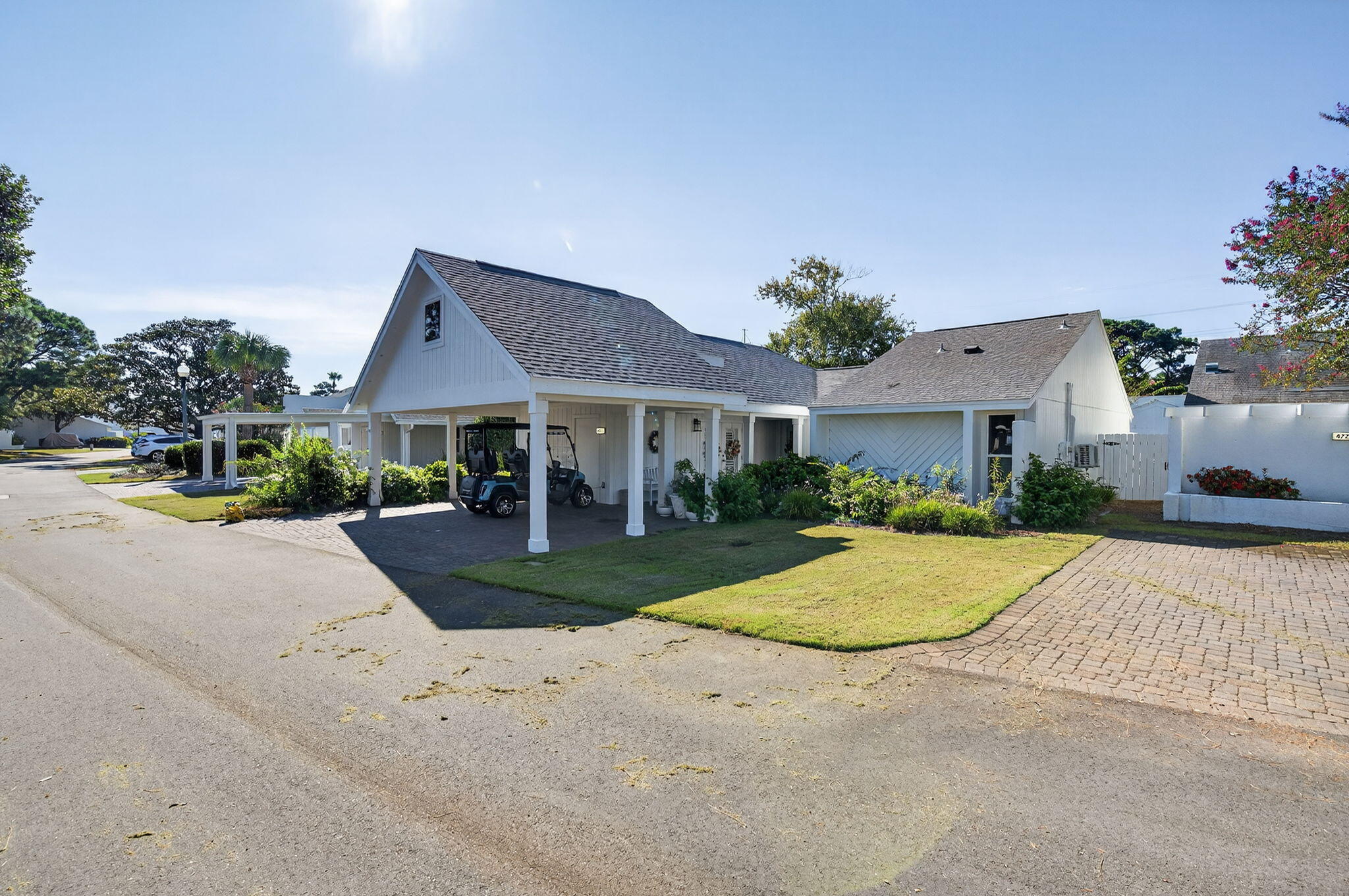 LINKSIDE VILLAGE UNIT 1 - Residential