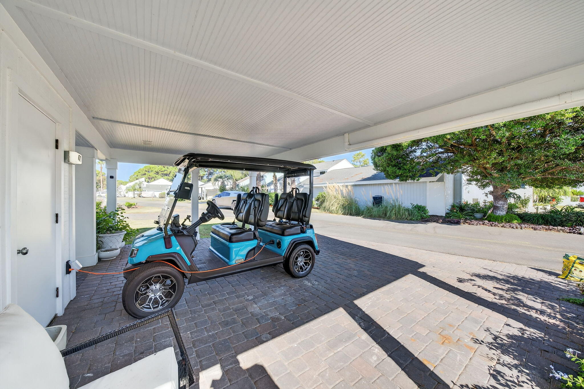 LINKSIDE VILLAGE UNIT 1 - Residential