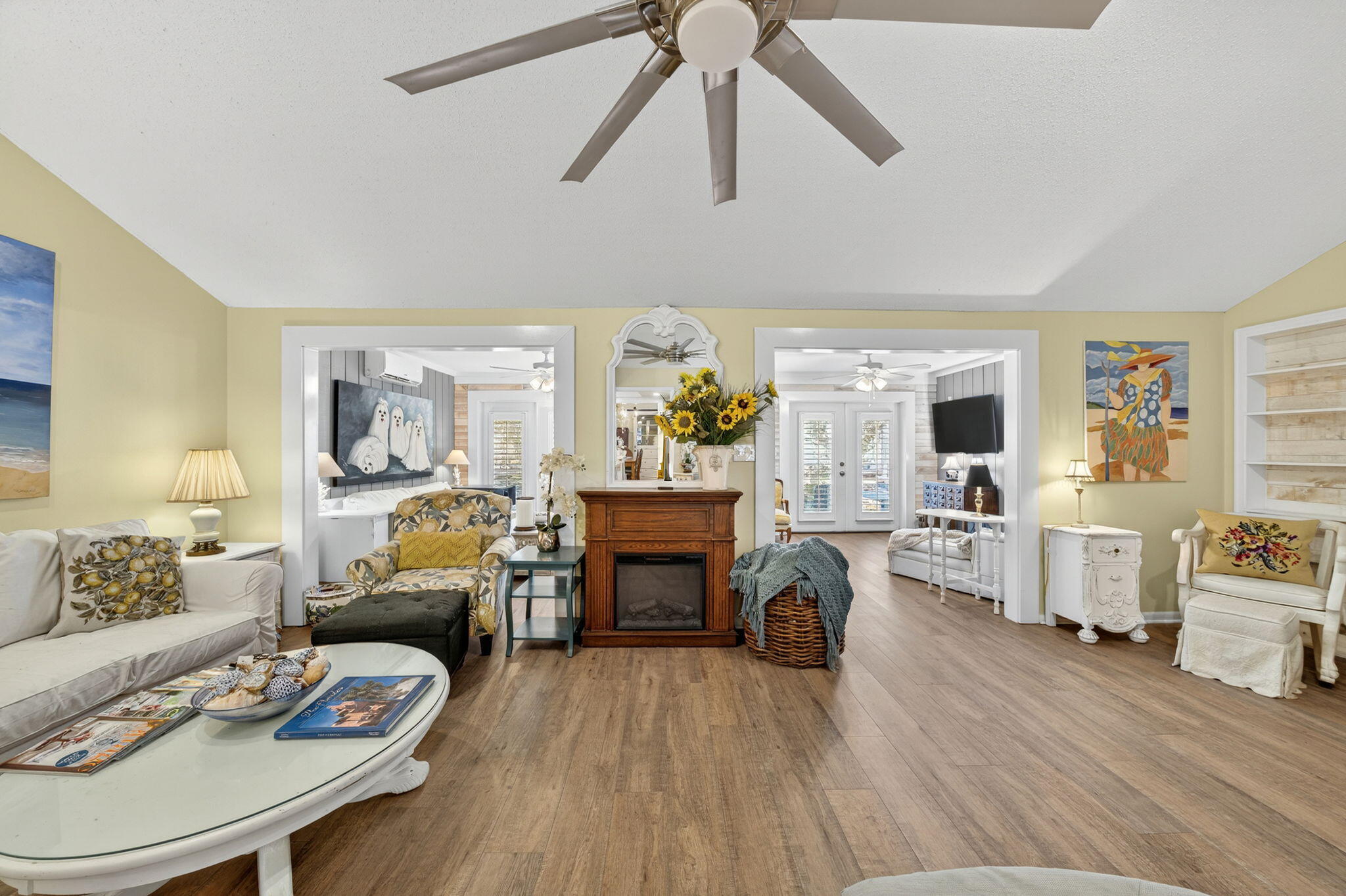 LINKSIDE VILLAGE UNIT 1 - Residential