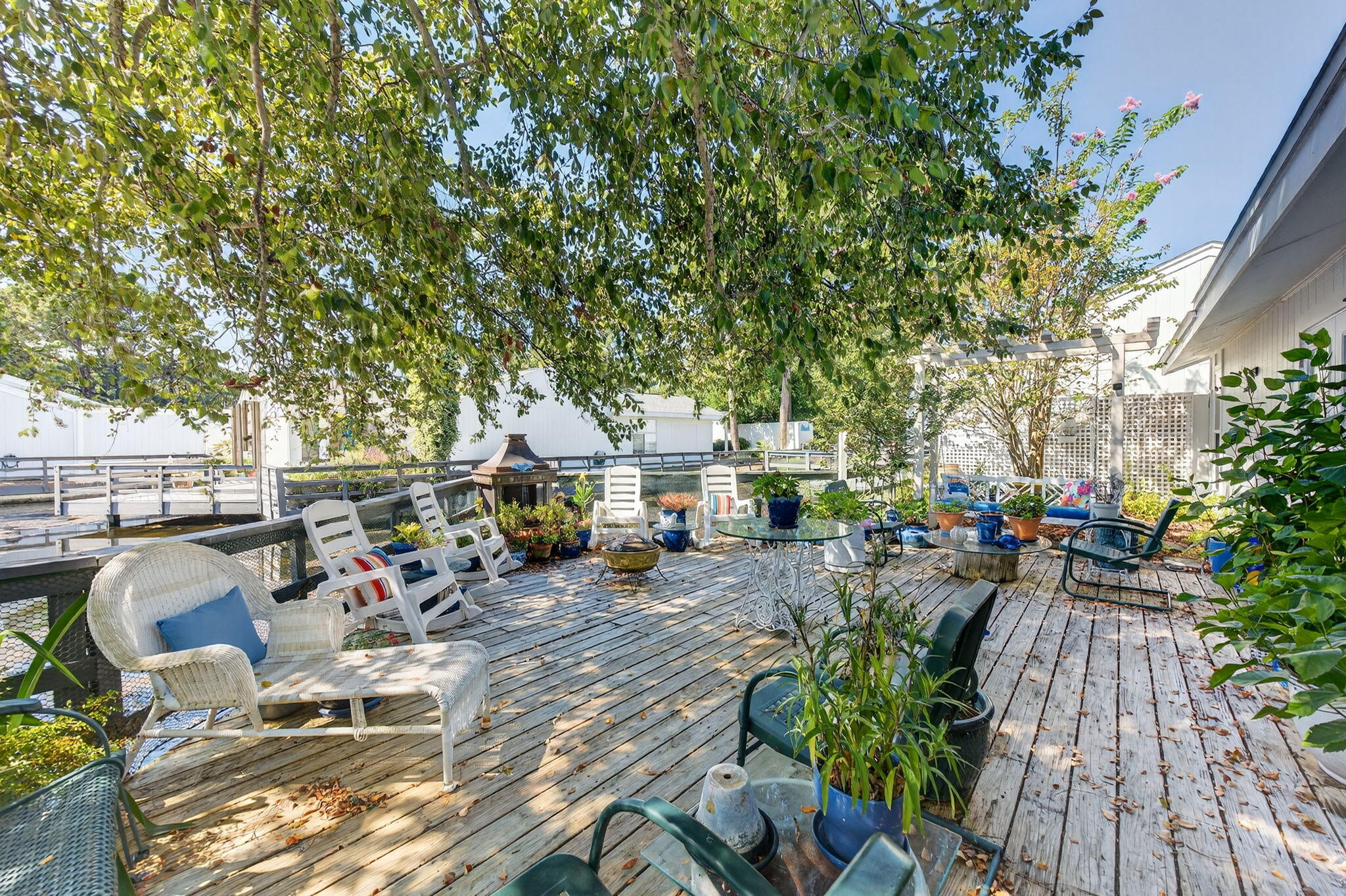 LINKSIDE VILLAGE UNIT 1 - Residential