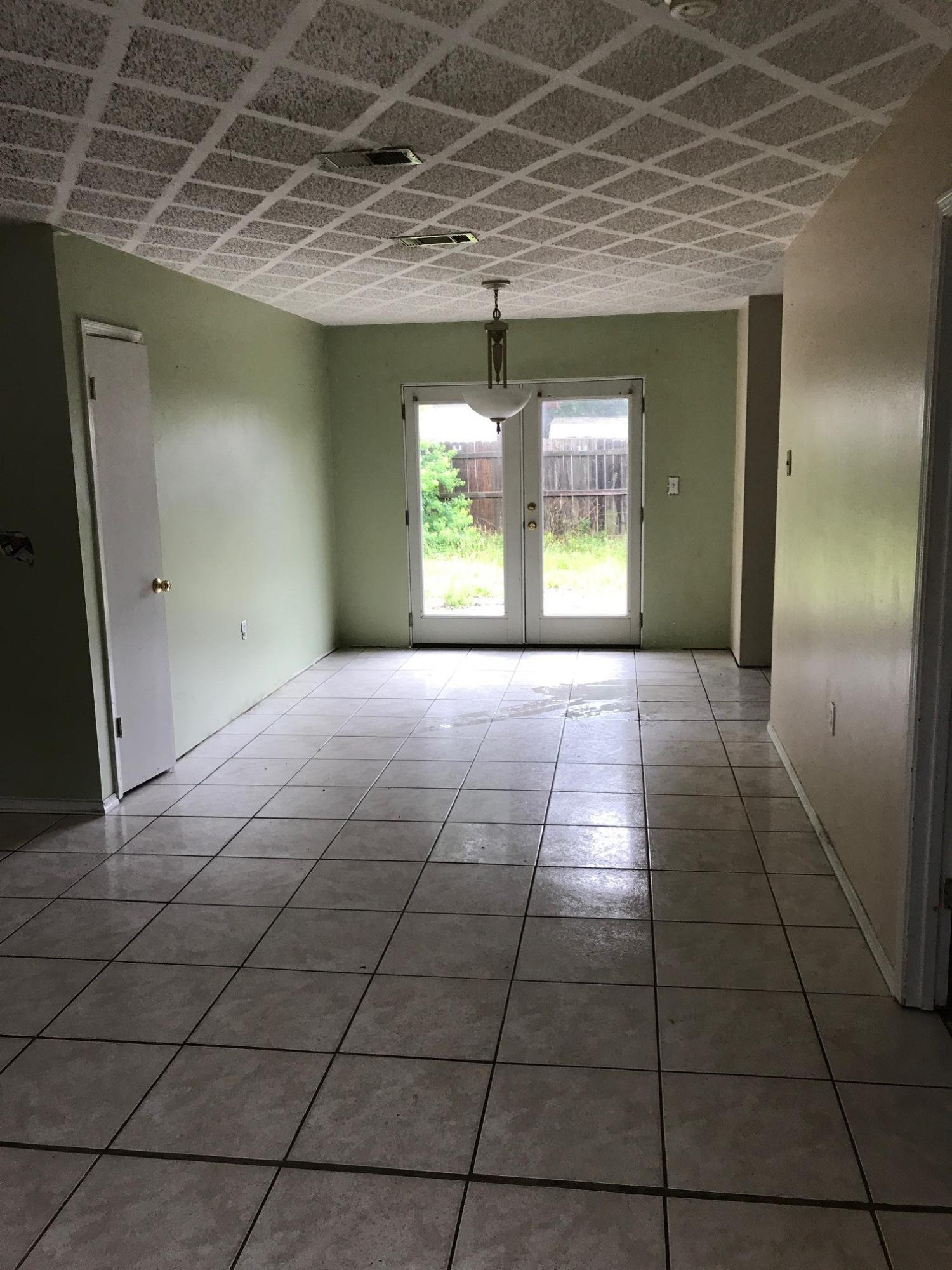 MARY ESTHER HEIGHTS - Residential