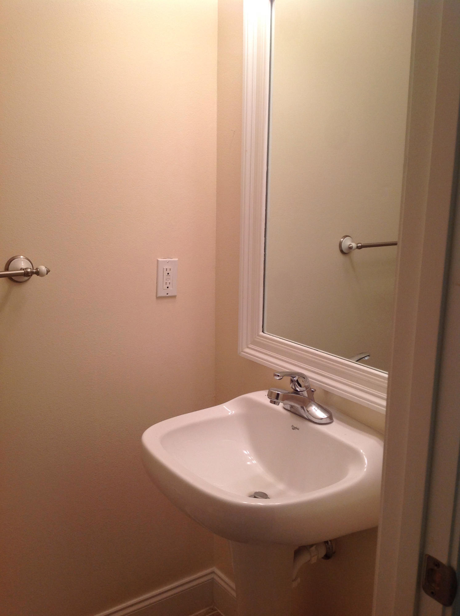 OLD BAY T/H - Residential