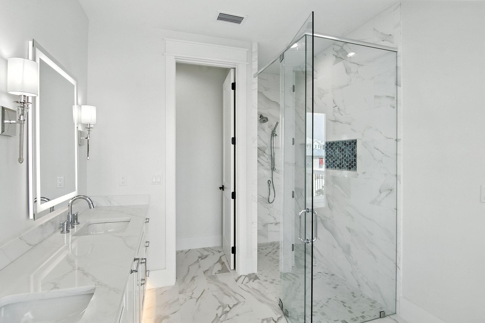 TANG-O-MAR S/D UNREC - Residential