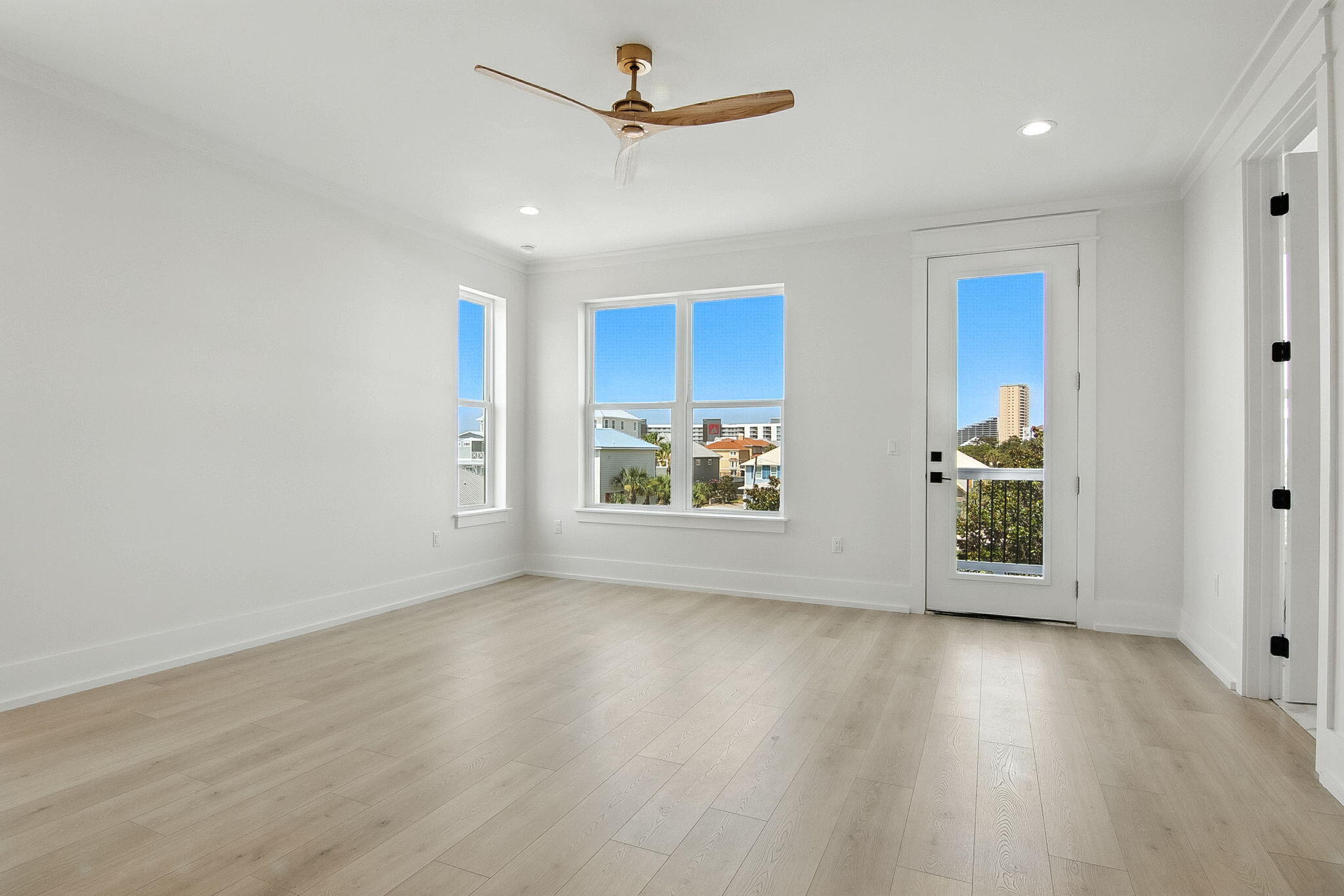 TANG-O-MAR S/D UNREC - Residential