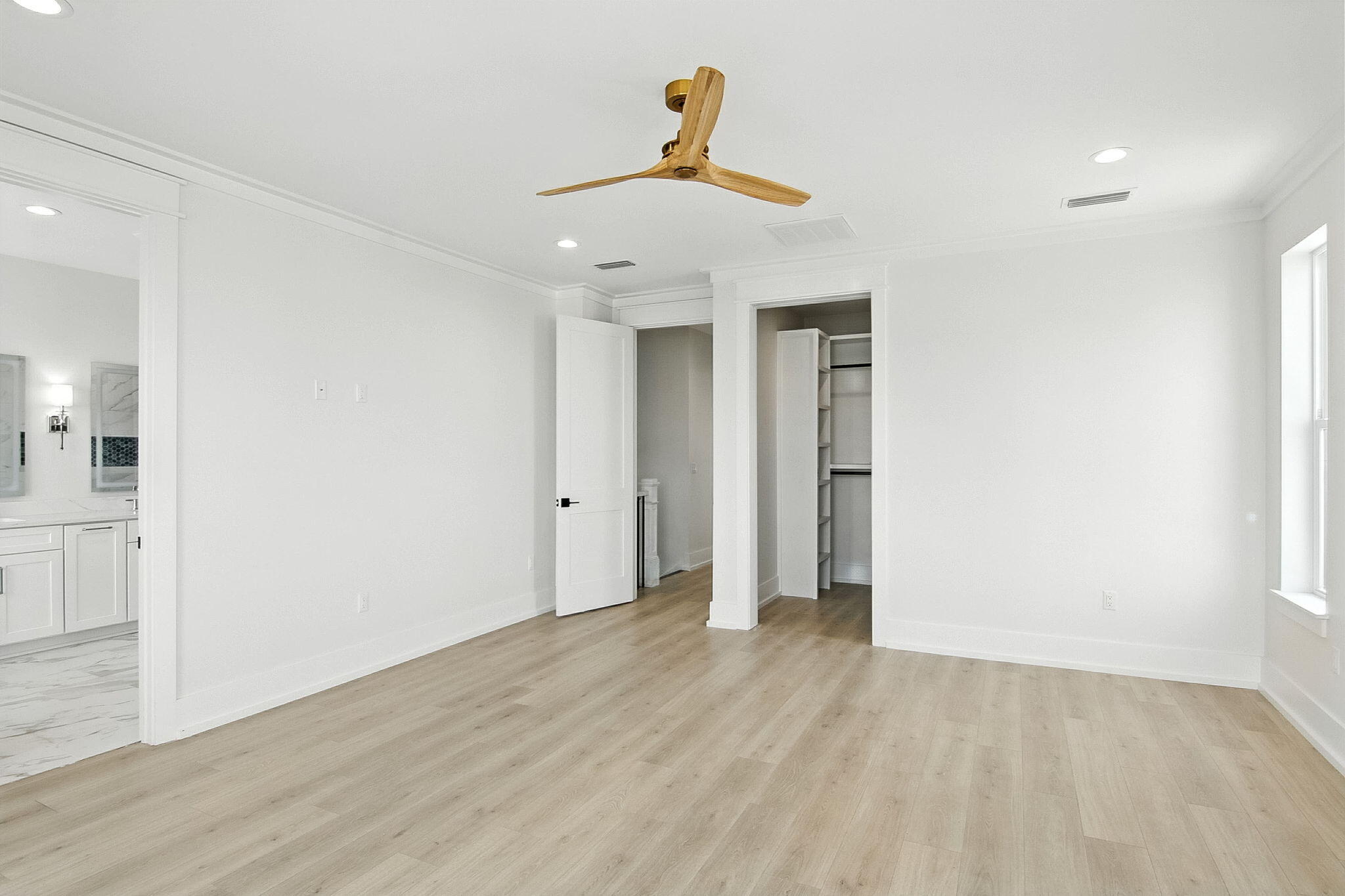 TANG-O-MAR S/D UNREC - Residential