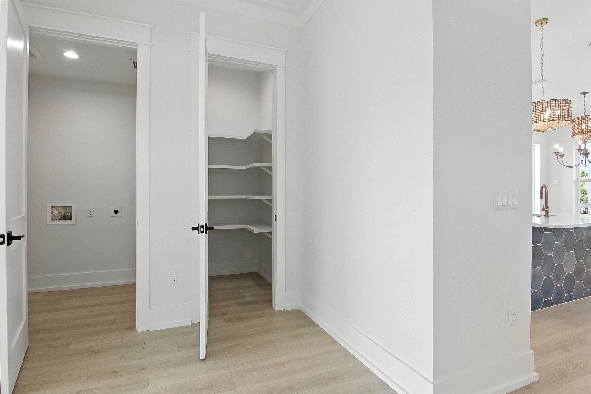 TANG-O-MAR S/D UNREC - Residential