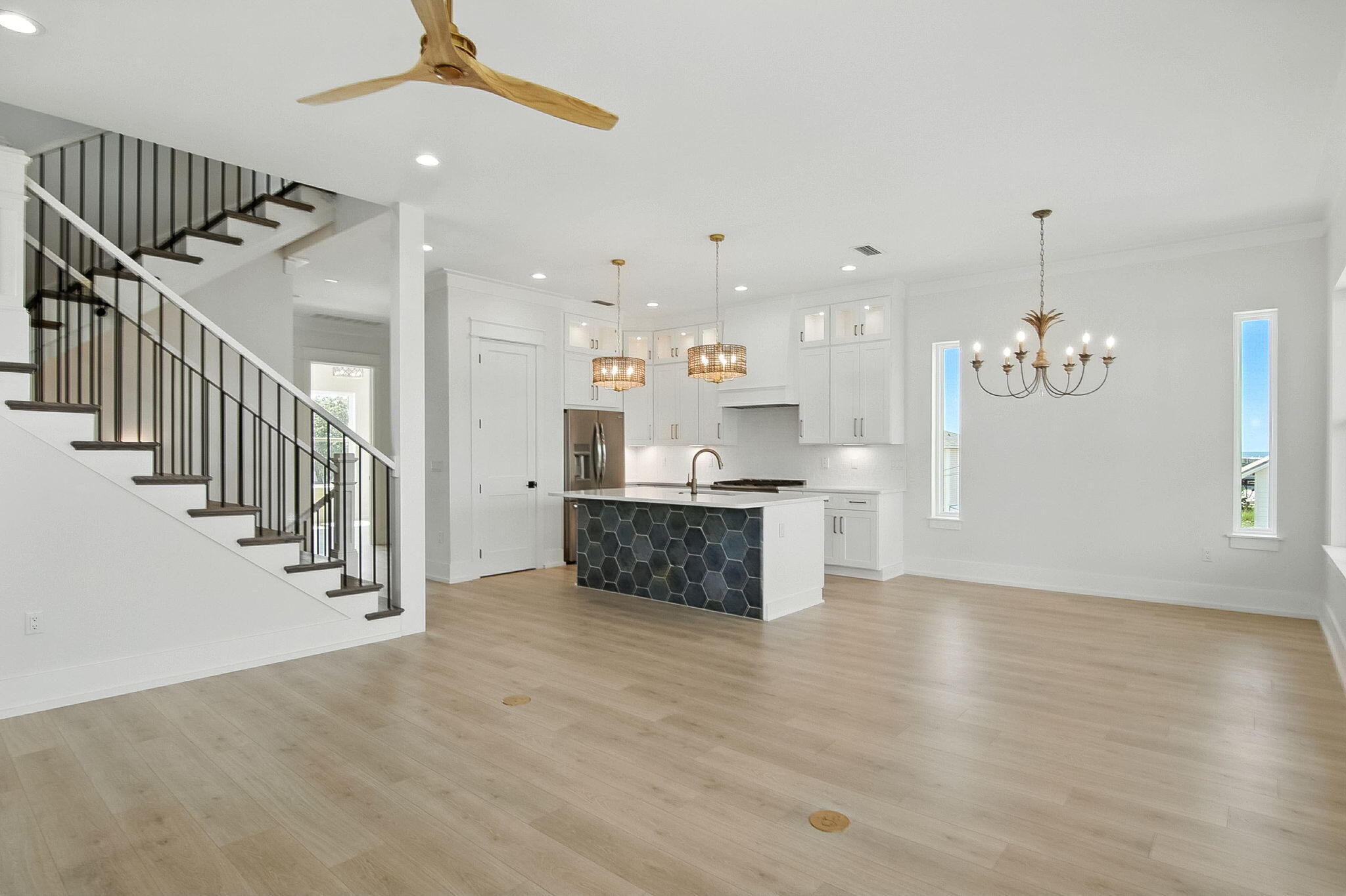 TANG-O-MAR S/D UNREC - Residential