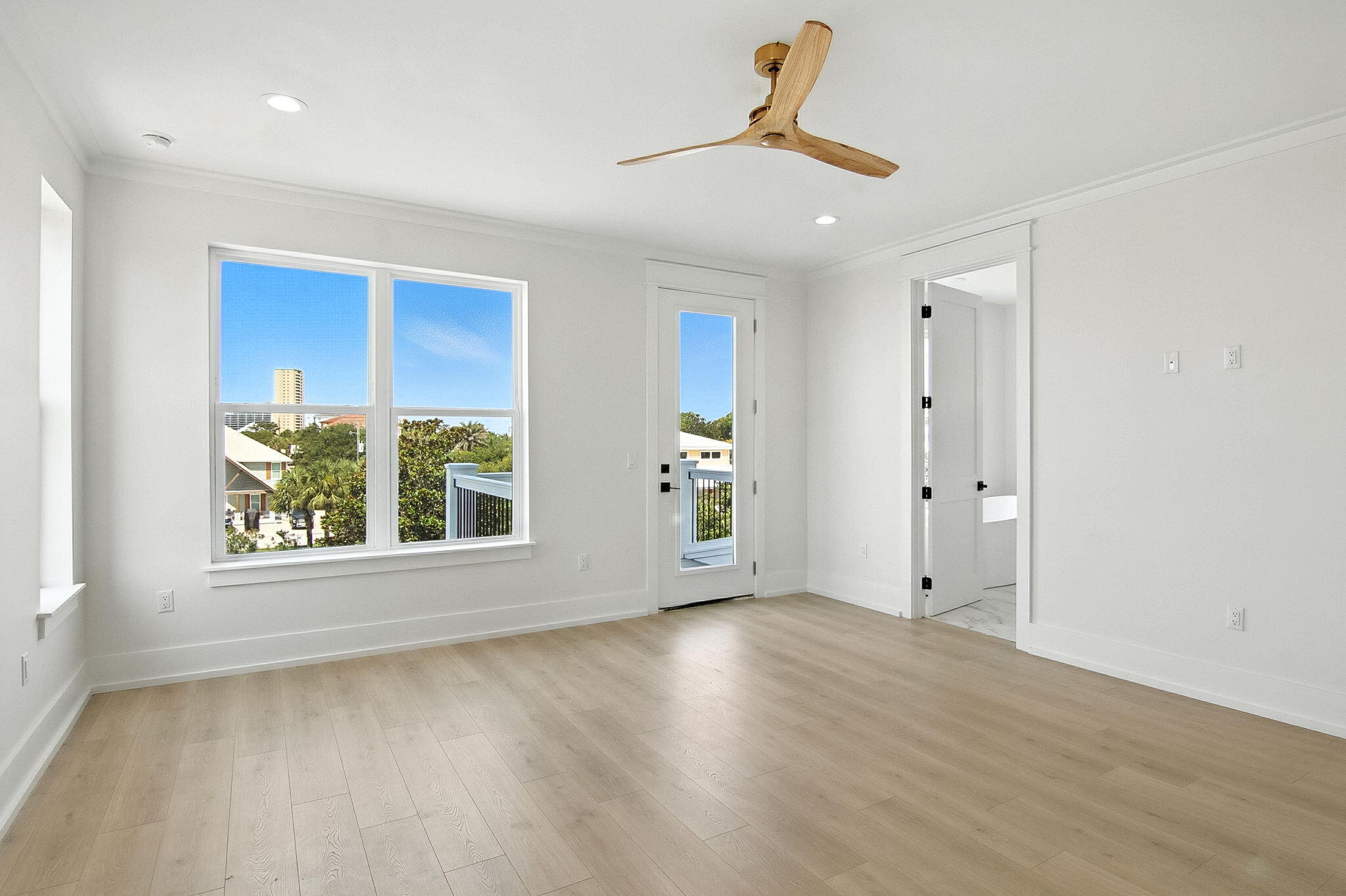 TANG-O-MAR S/D UNREC - Residential