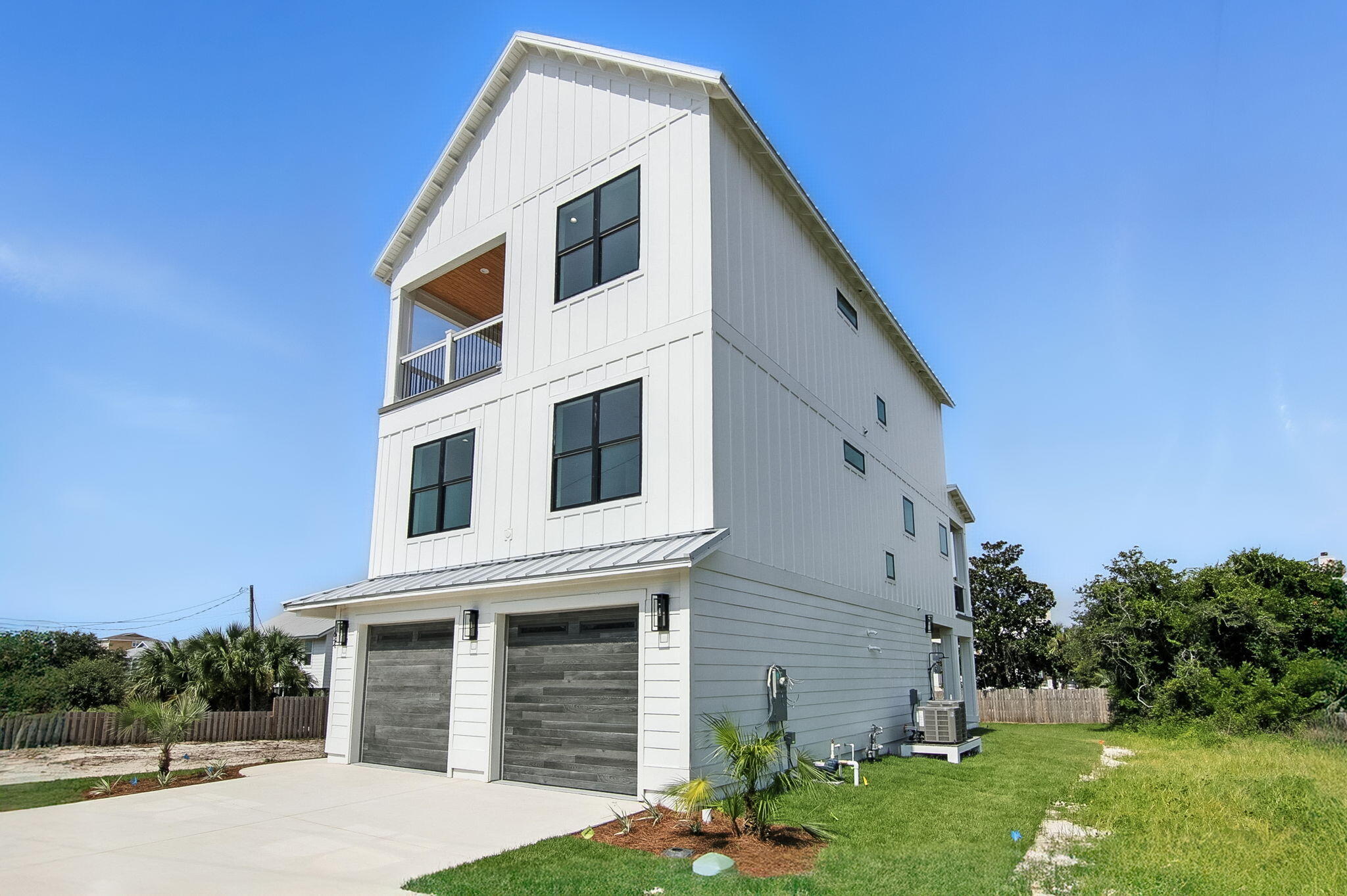 TANG-O-MAR S/D UNREC - Residential