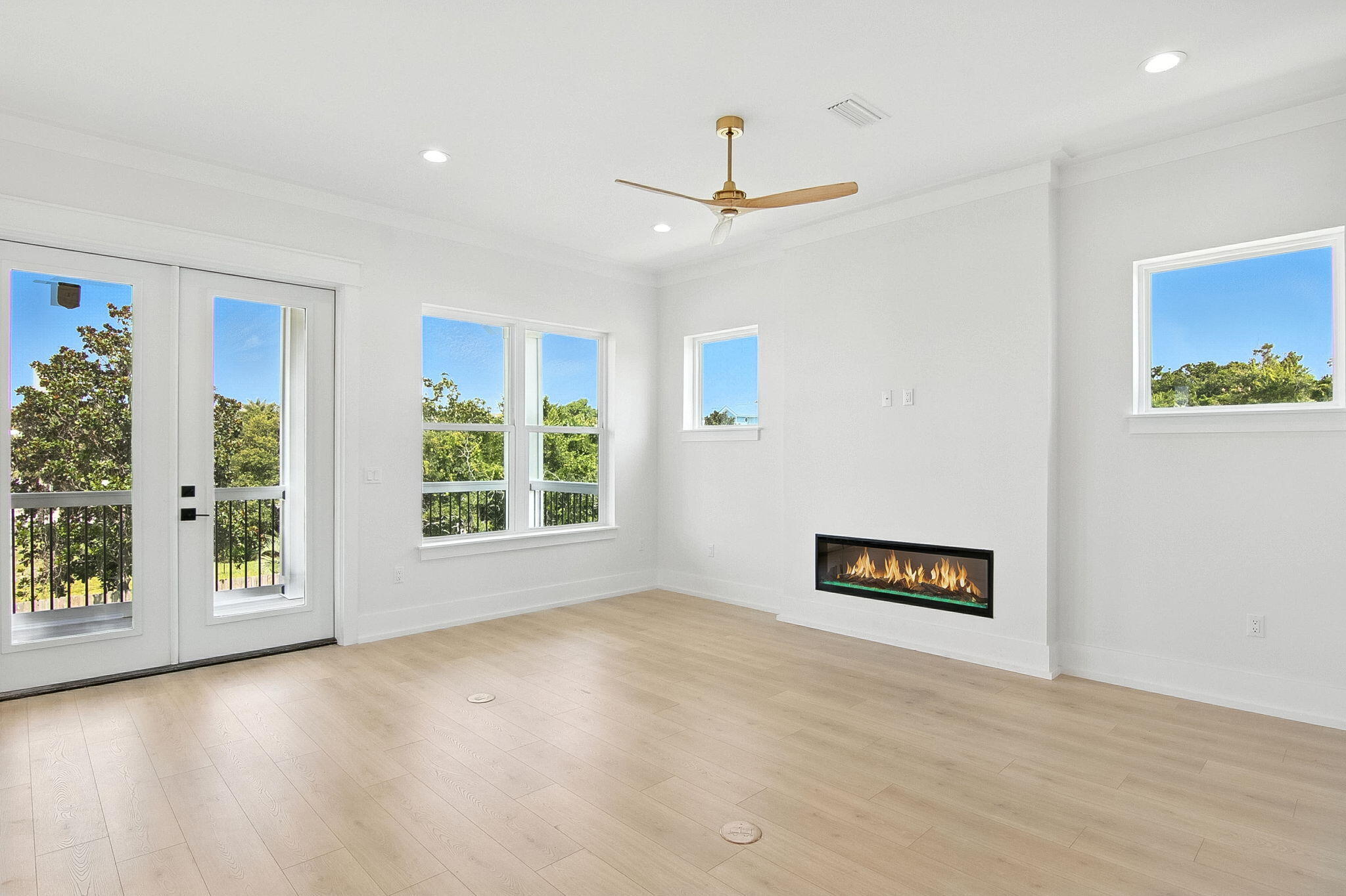 TANG-O-MAR S/D UNREC - Residential