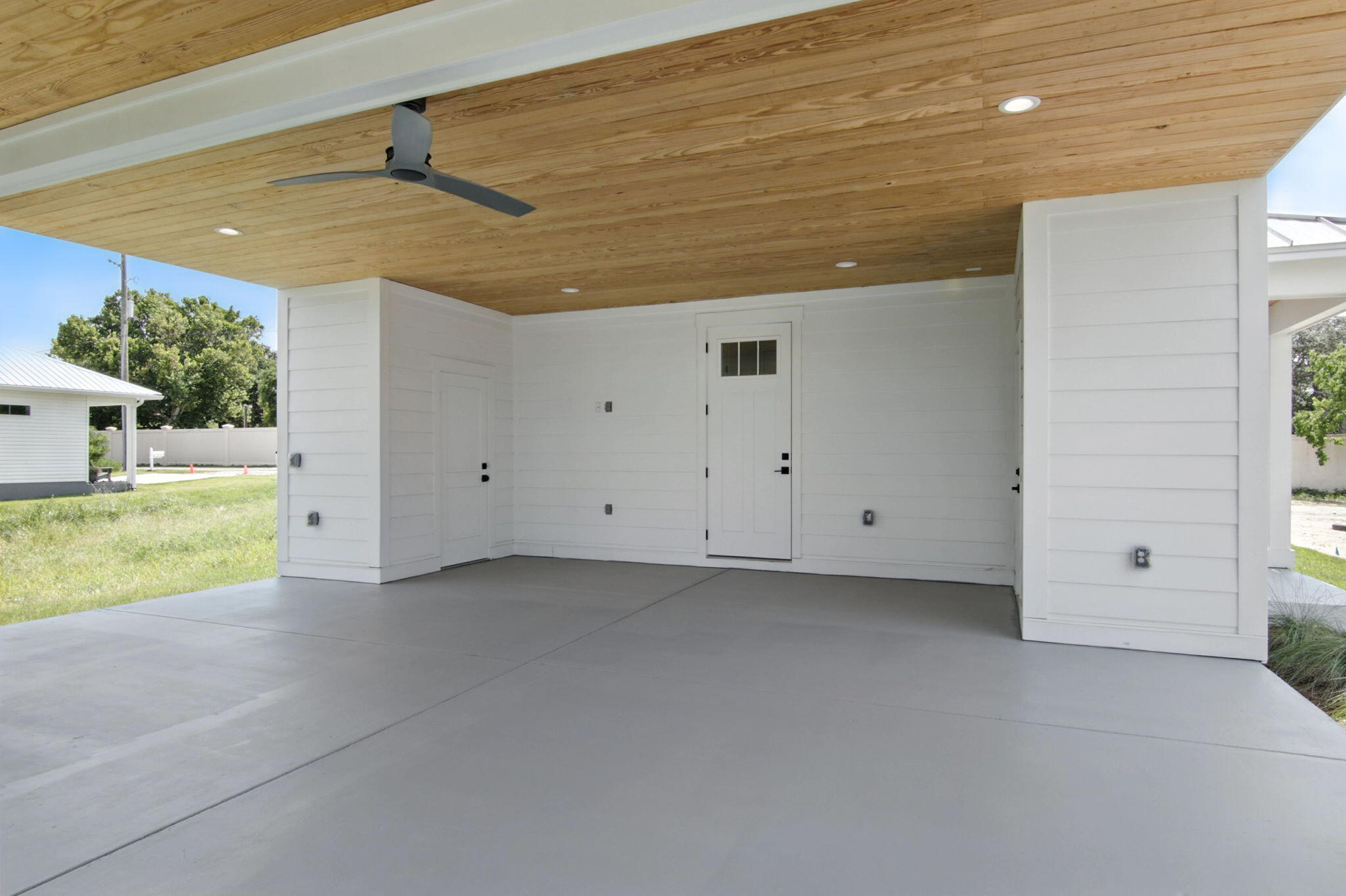 TANG-O-MAR S/D UNREC - Residential