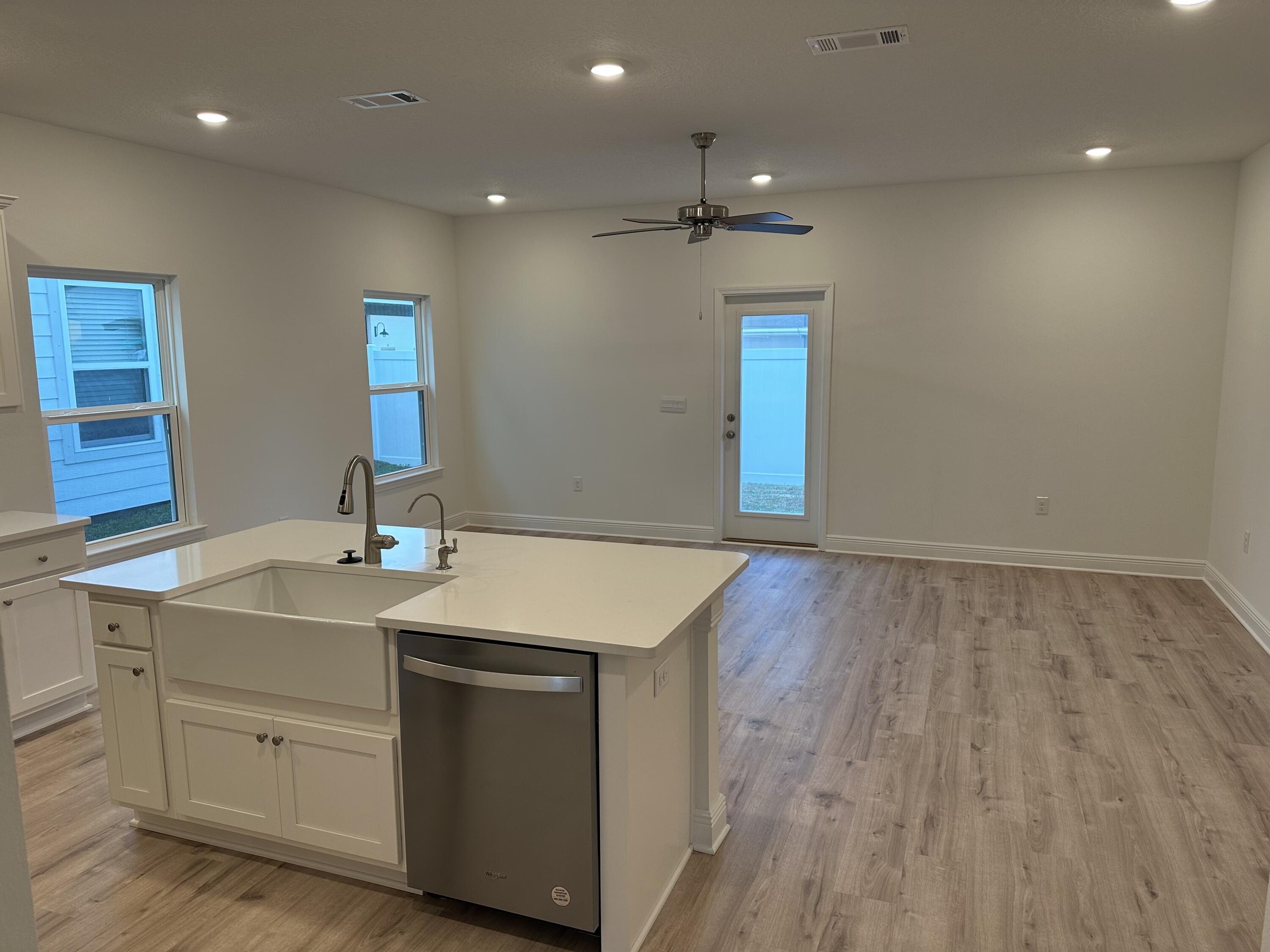 Harbor Place Townhomes - Residential Lease