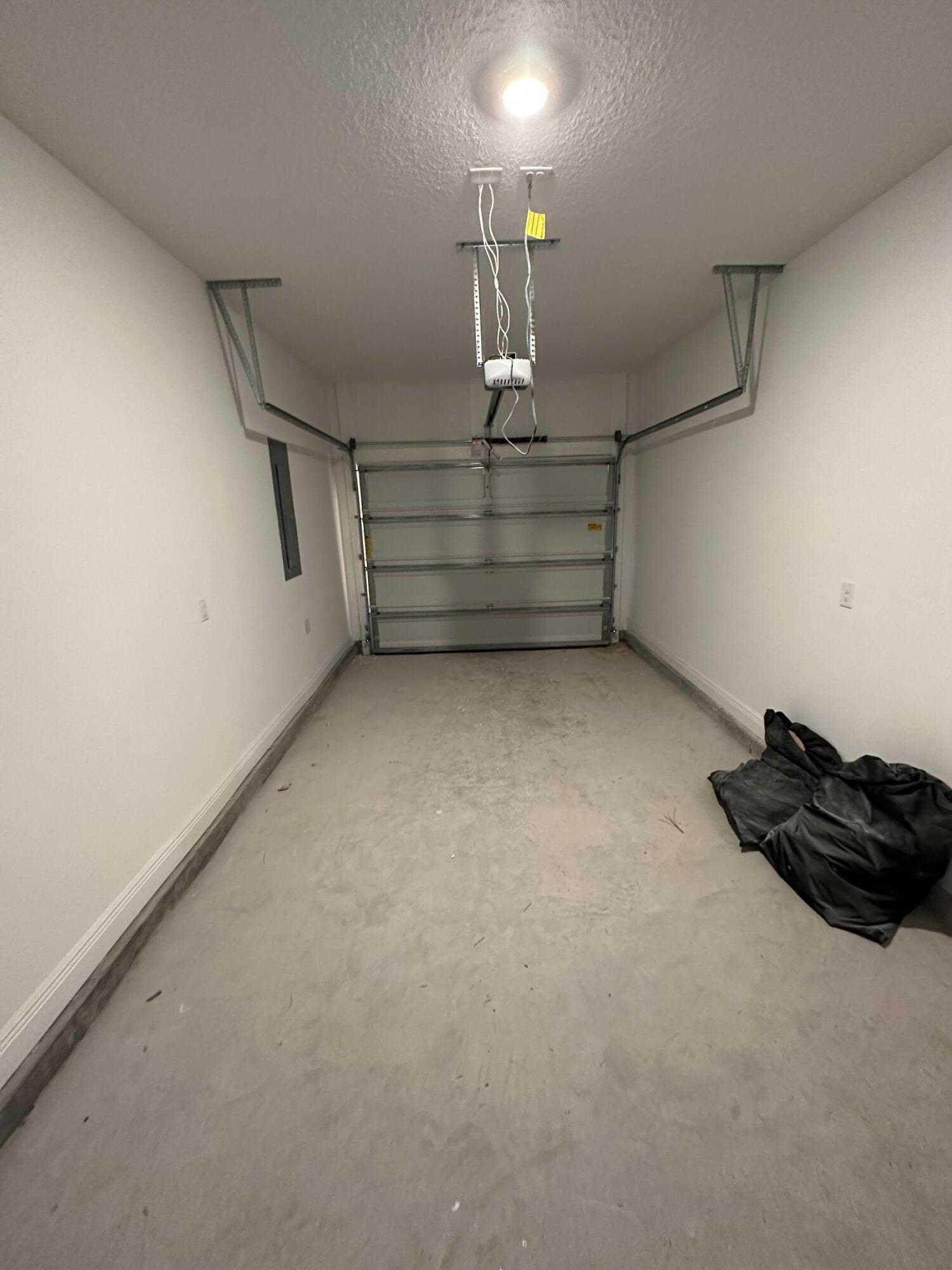 Harbor Place Townhomes - Residential Lease