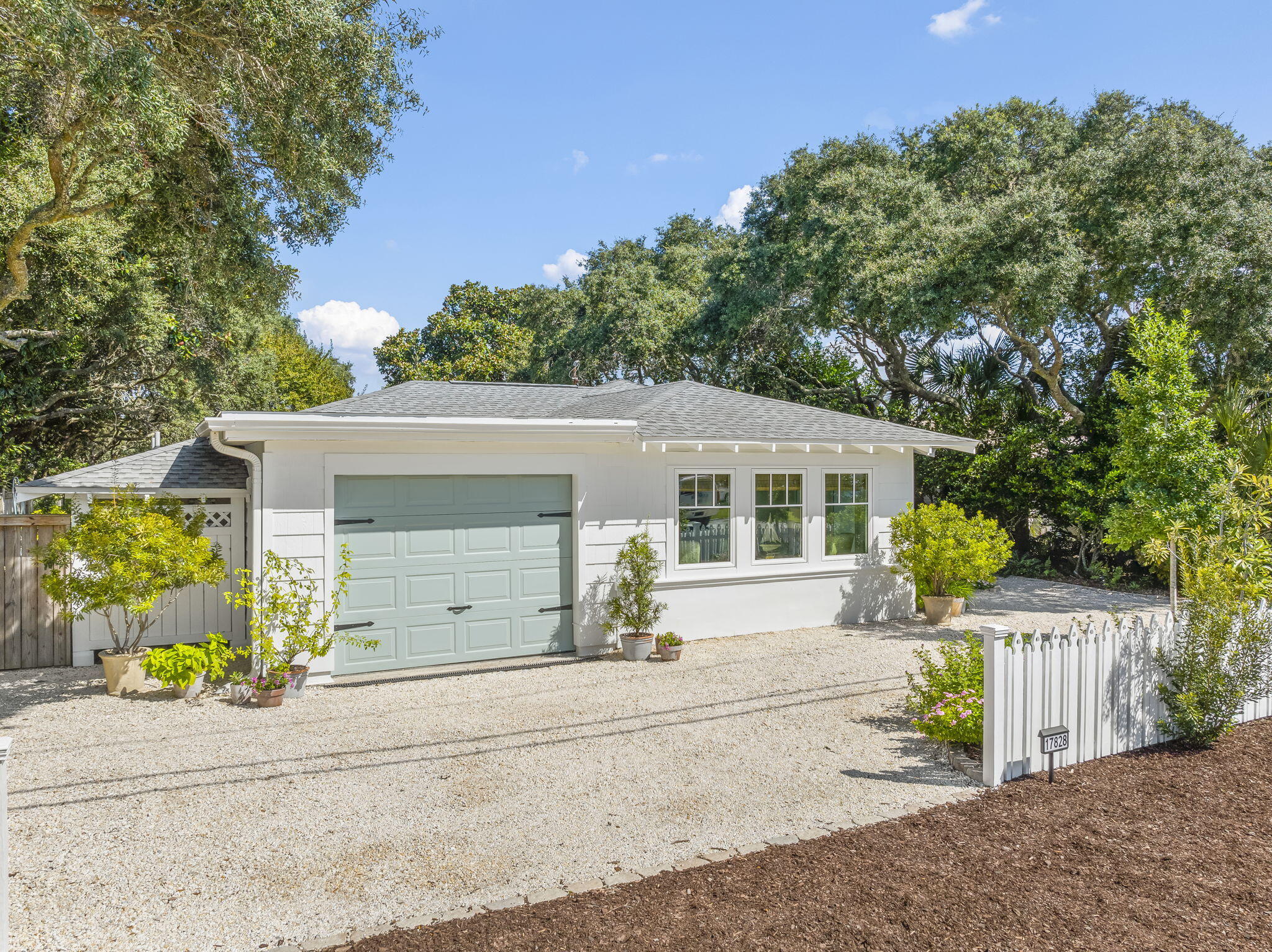 LAGUNA BEACH - Residential