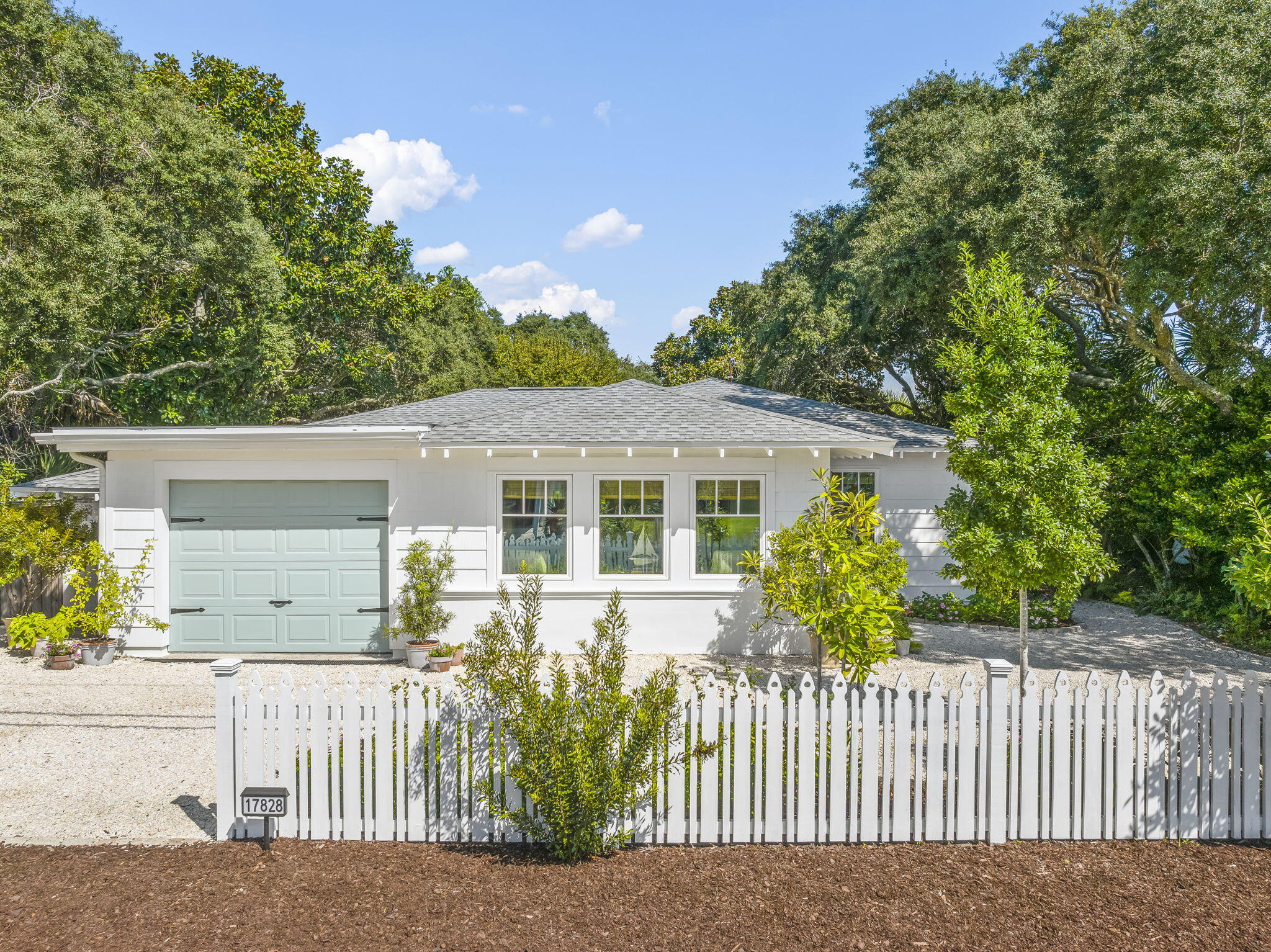 LAGUNA BEACH - Residential