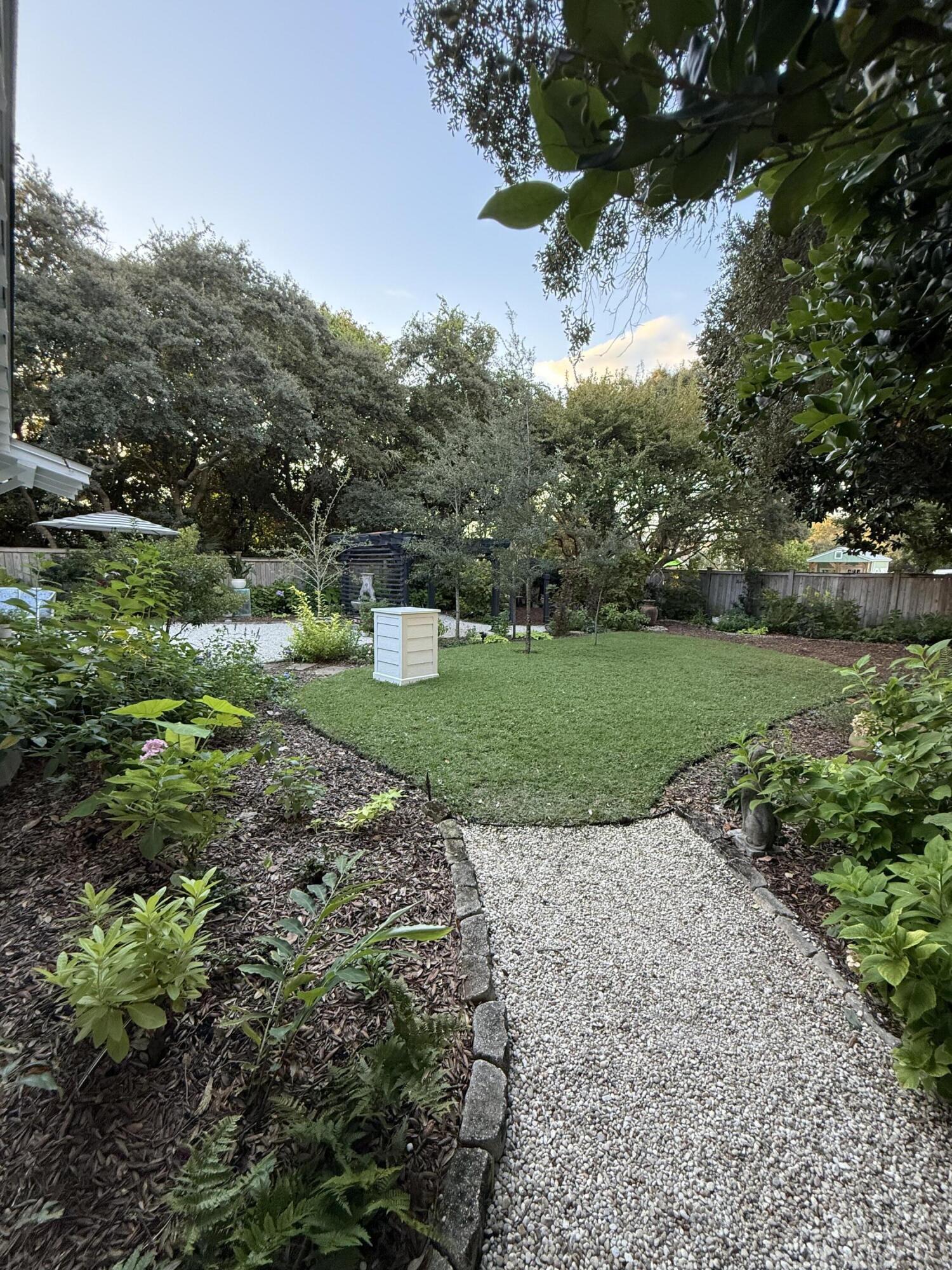 LAGUNA BEACH - Residential