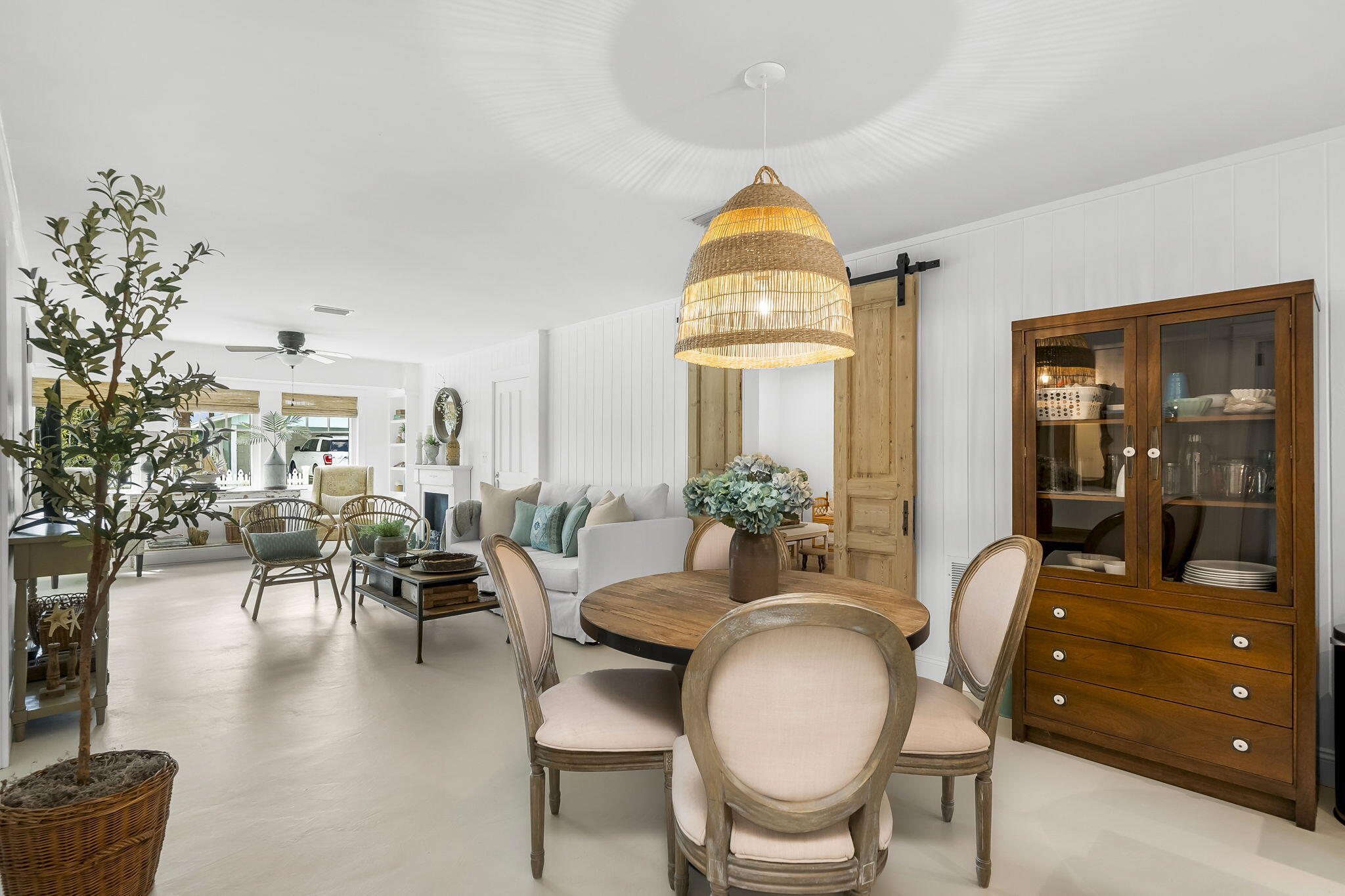 LAGUNA BEACH - Residential